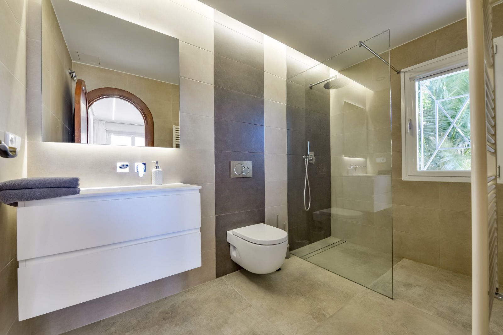 Villa à Altea, Alicante, Espagne 8 chambres, 920 m2 No. 187005