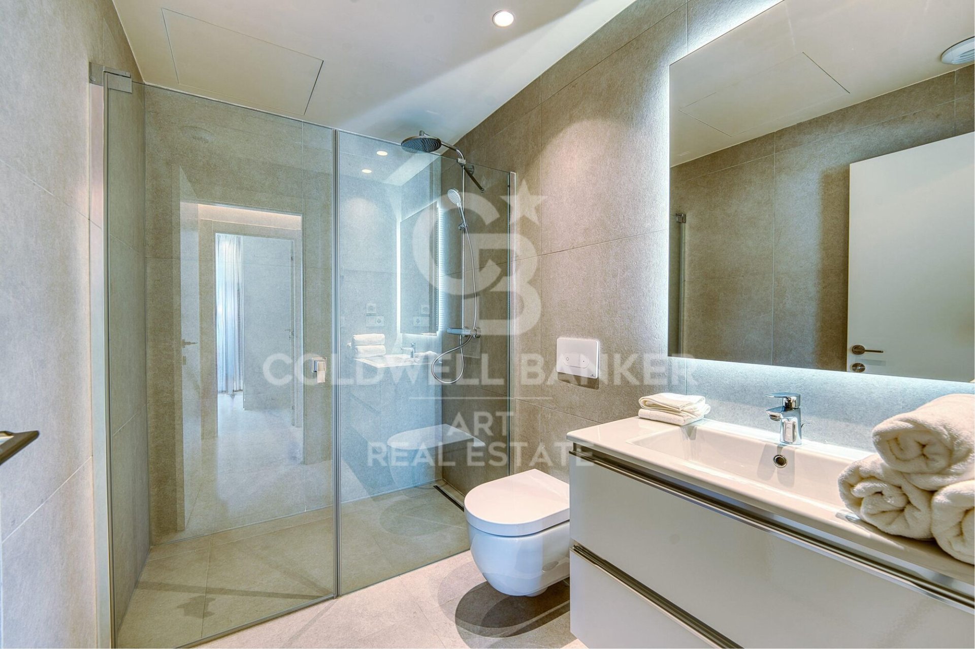 Apartment à Estepona, Malaga, Espagne 3 chambres, 135 m2 No. 178570