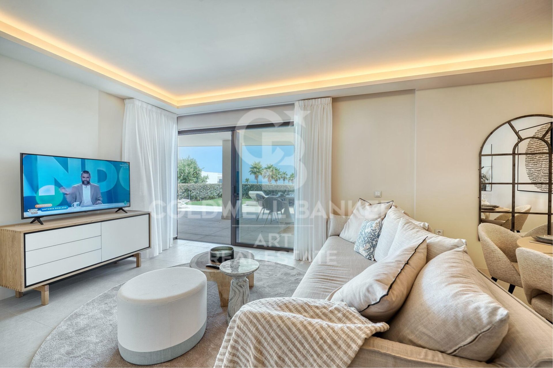 Apartment à Estepona, Malaga, Espagne 3 chambres, 135 m2 No. 178570