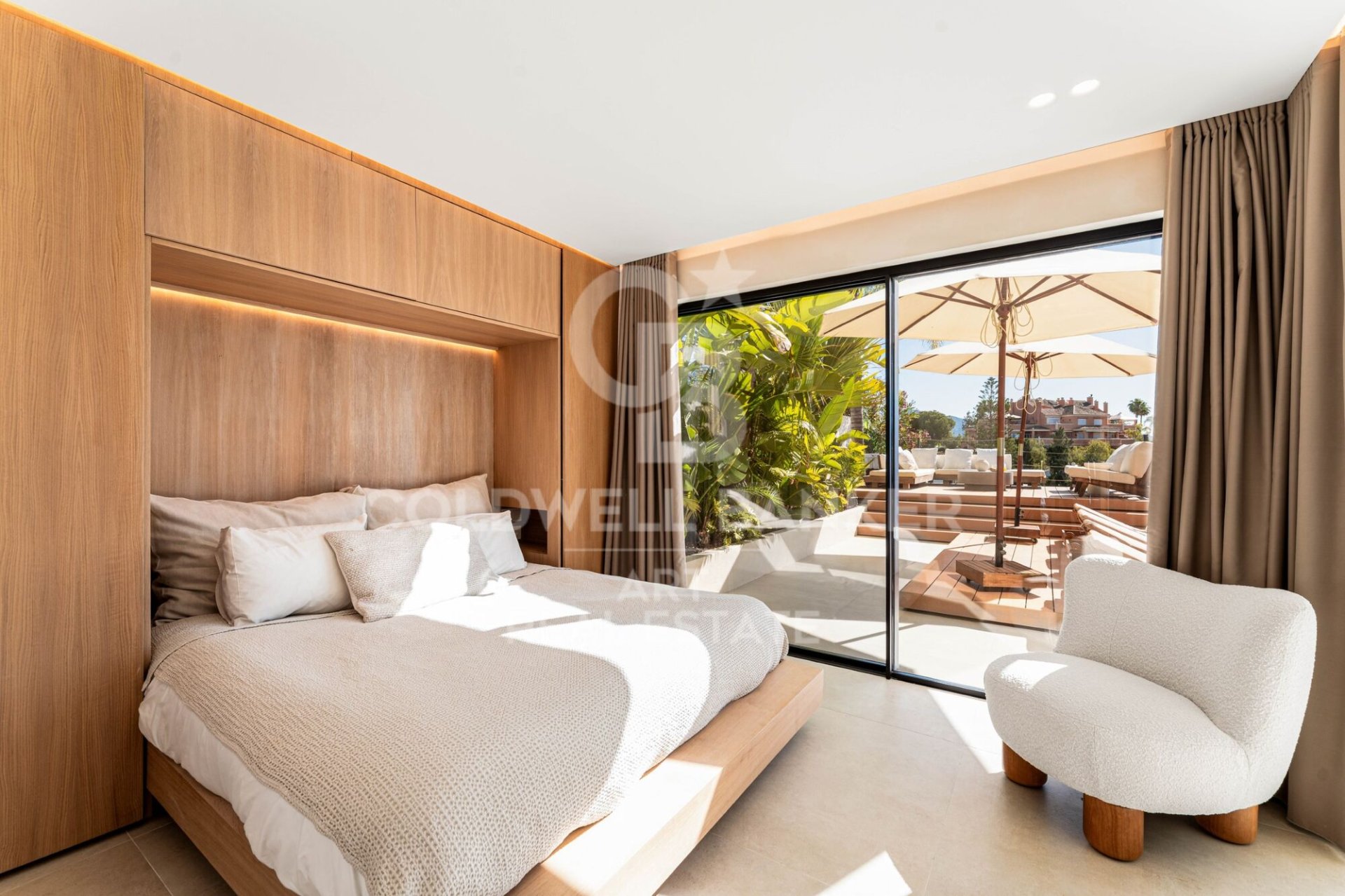 Villa Marbella, Malaga, Spānijā 5 istabas, 245 m2 Nr. 178569