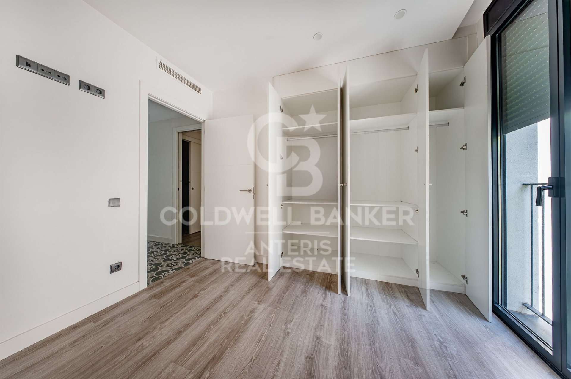 Wohnung in Barcelona, Spanien 2 Schlafzimmer, 54 m2 Nr. 178567