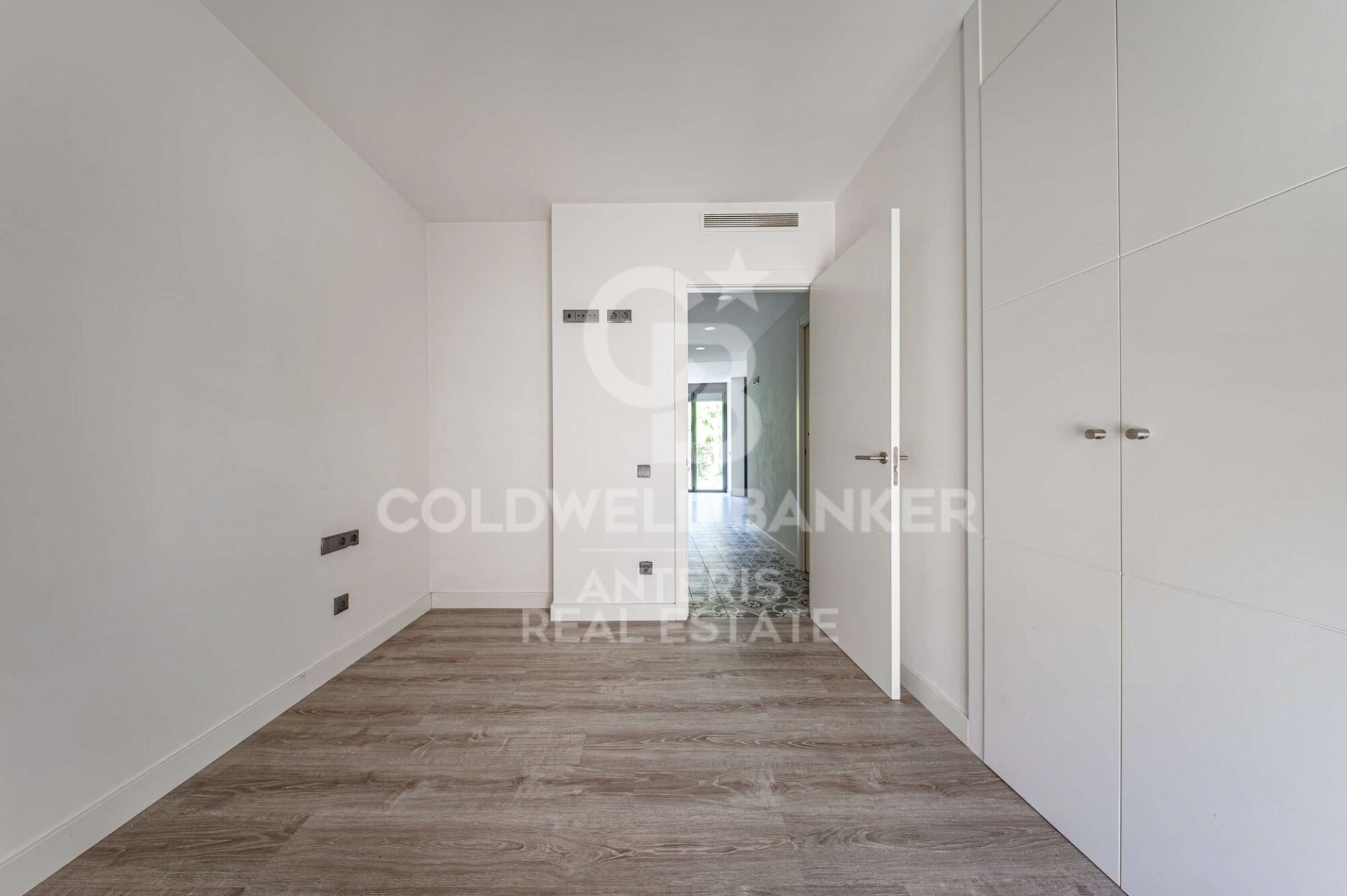 Wohnung in Barcelona, Spanien 2 Schlafzimmer, 54 m2 Nr. 178567
