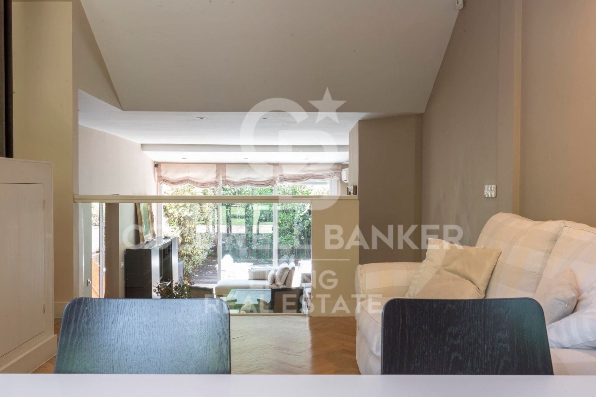 Hus i Madrid, Spanien 5 sovrum, 355 kvm. Nr. 178571