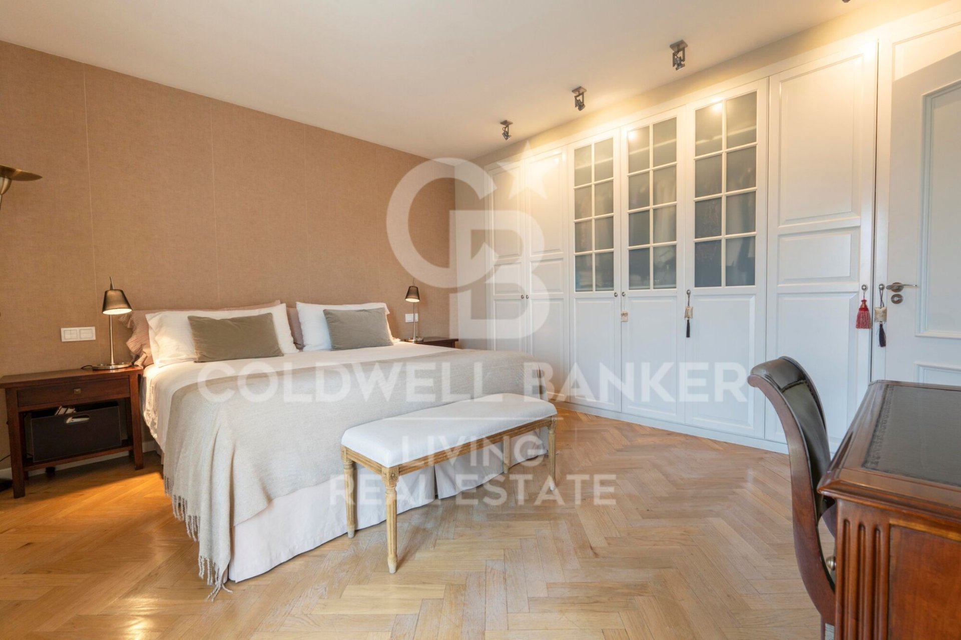 Hus i Madrid, Spanien 5 sovrum, 355 kvm. Nr. 178571
