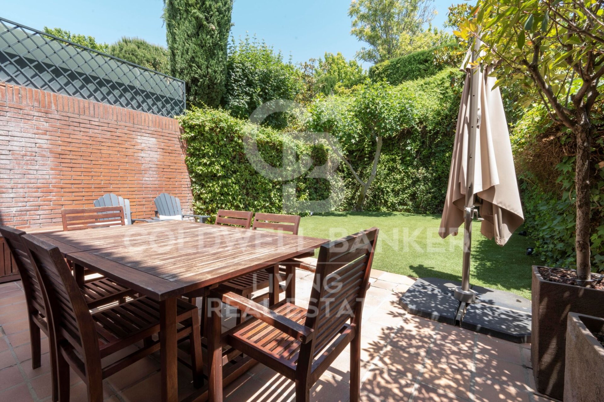 Hus i Madrid, Spanien 5 sovrum, 355 kvm. Nr. 178571