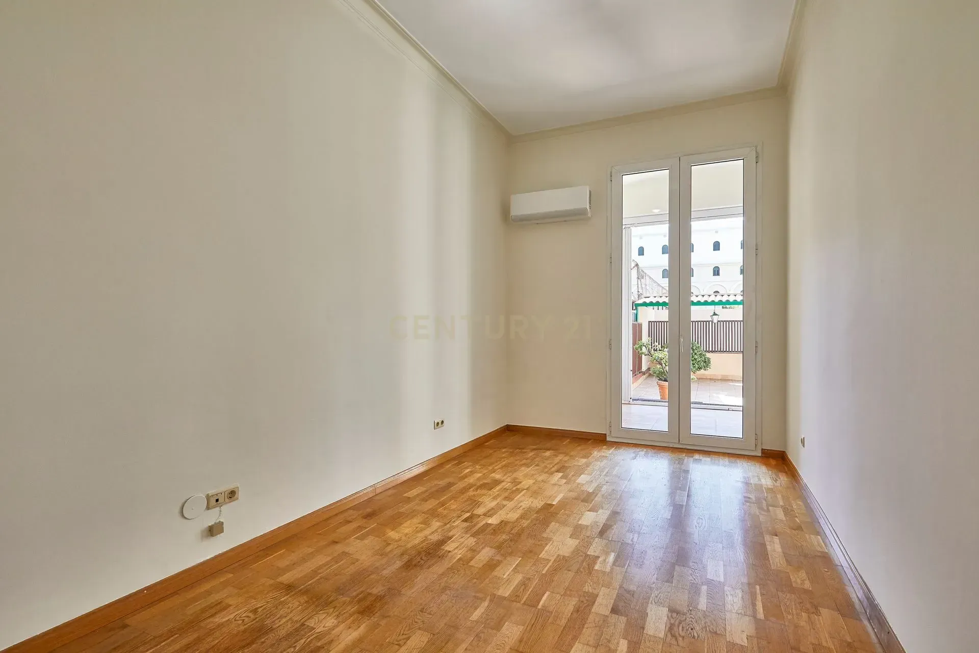 Lägenhet i Barcelona, Spanien 5 sovrum, 150 kvm. Nr. 166937