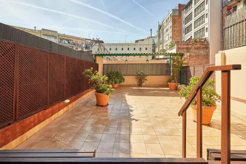 Dzīvoklis Barcelona, Spānijā 5 istabas, 150 m2 Nr. 166937