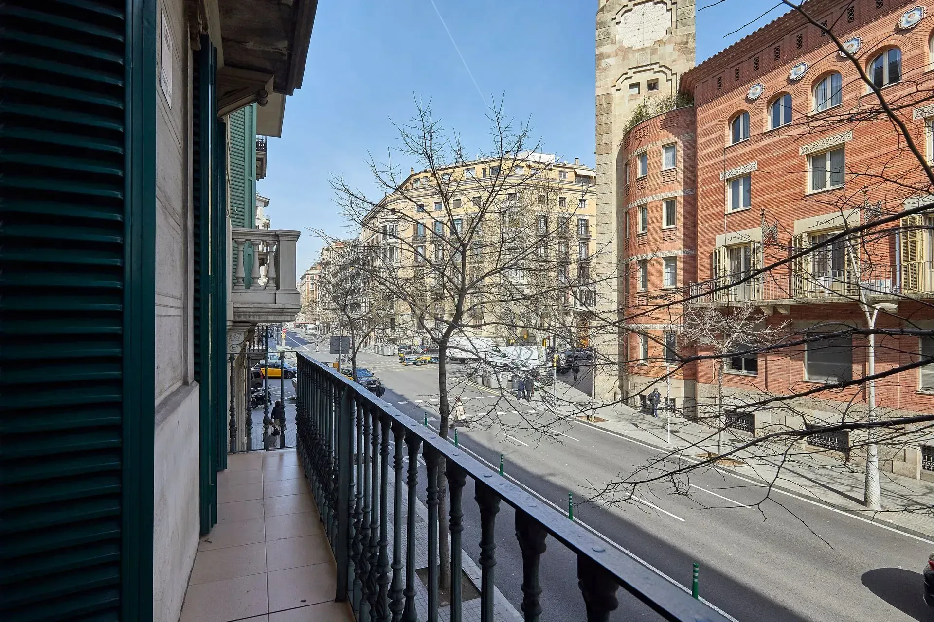 Lägenhet i Barcelona, Spanien 5 sovrum, 150 kvm. Nr. 166937
