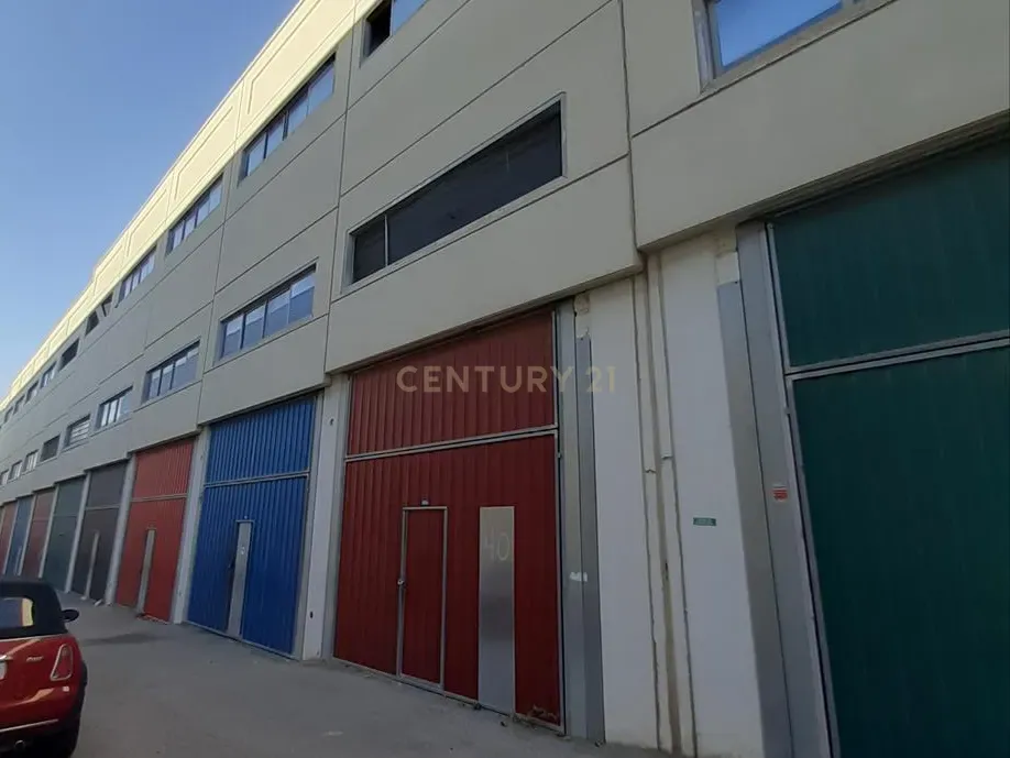Warehouse in Vilanova i la Geltru, Barcelona, Spain 290 sq.m. No. 191238