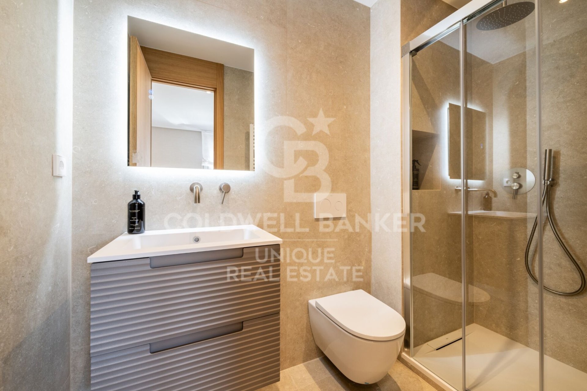 Apartment à Madrid, Espagne 4 chambres, 222 m2 No. 179017