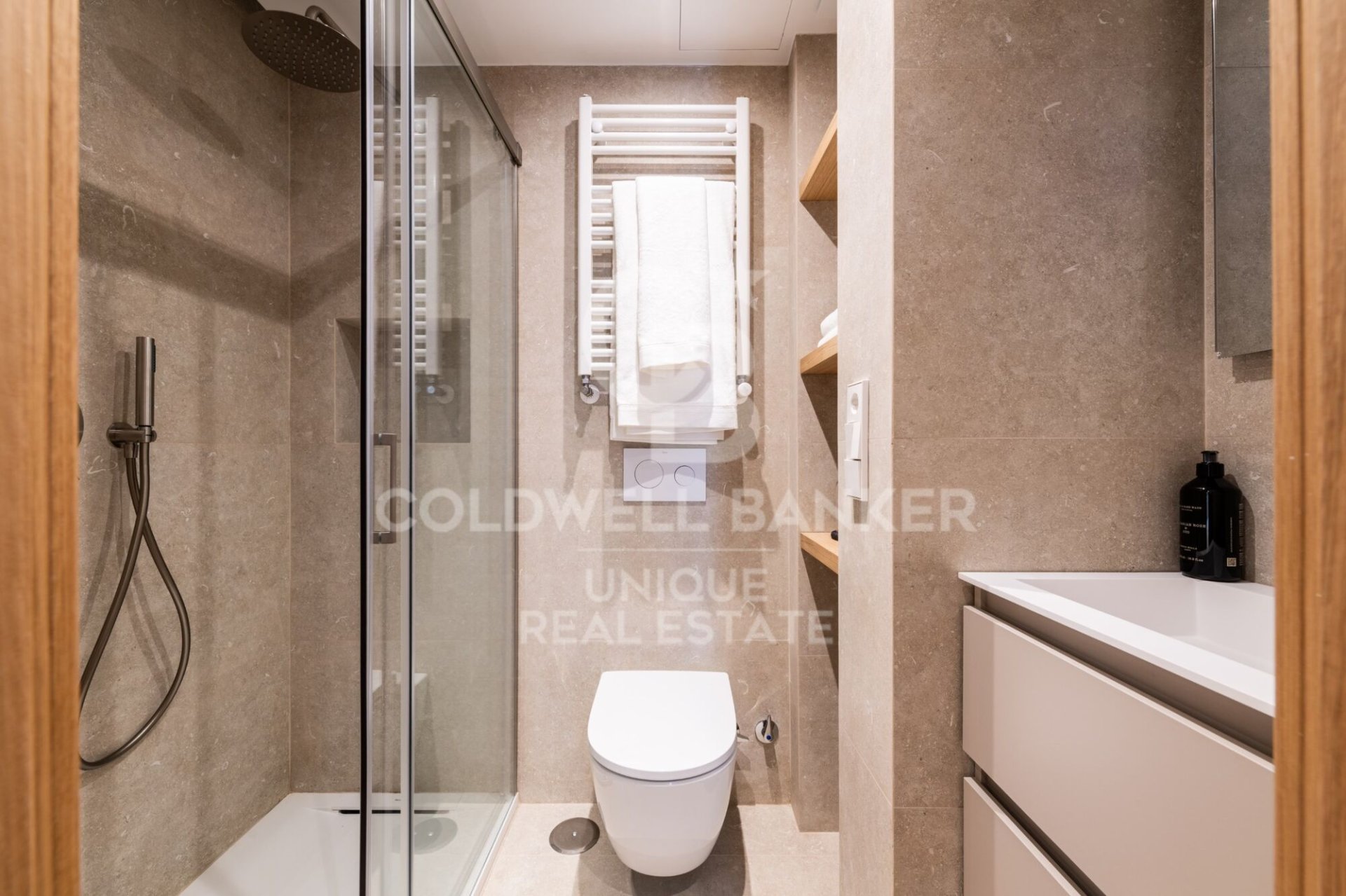 Apartment à Madrid, Espagne 4 chambres, 222 m2 No. 179017