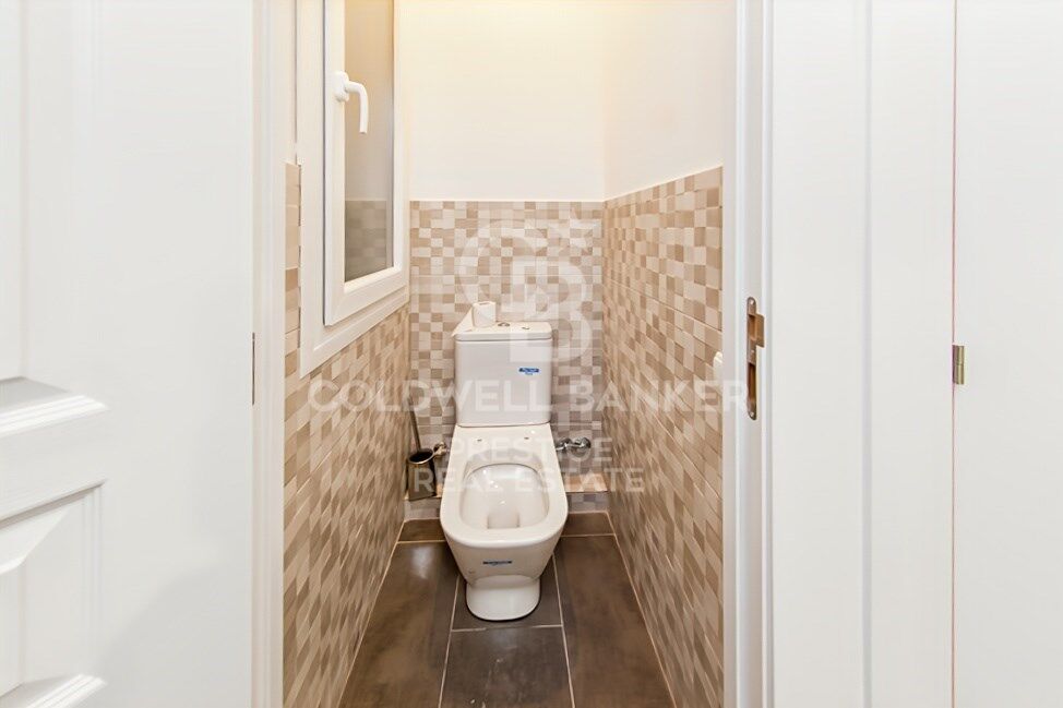 Dzīvoklis Barcelona, Spānijā 5 istabas, 116 m2 Nr. 179018