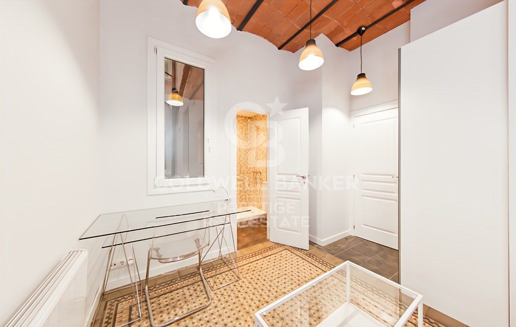 Dzīvoklis Barcelona, Spānijā 5 istabas, 116 m2 Nr. 179018