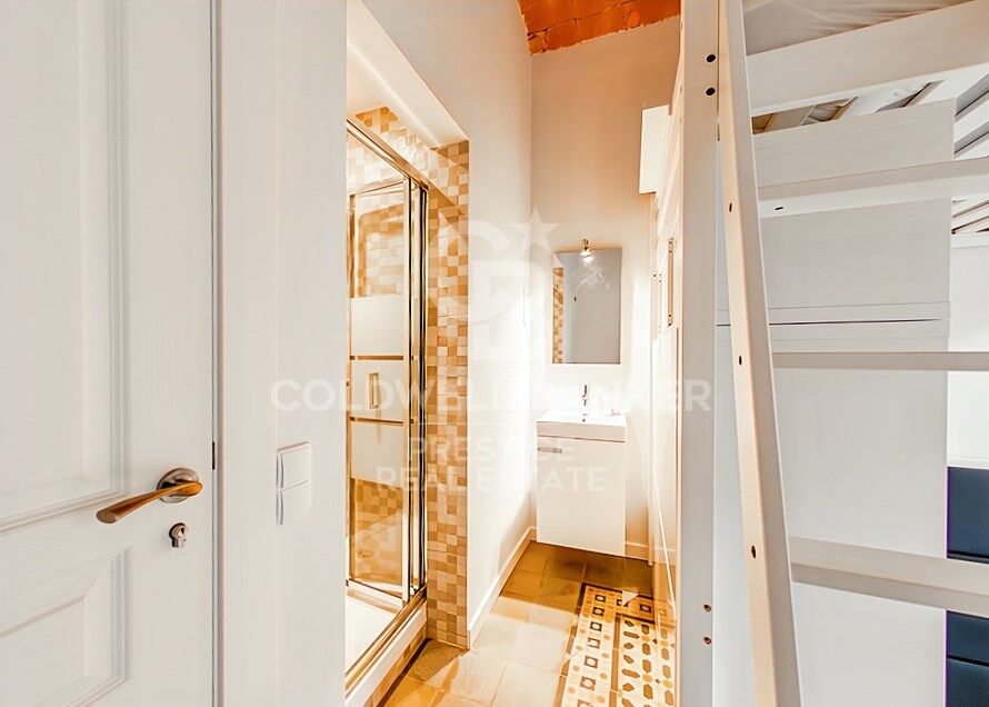 Dzīvoklis Barcelona, Spānijā 5 istabas, 116 m2 Nr. 179018