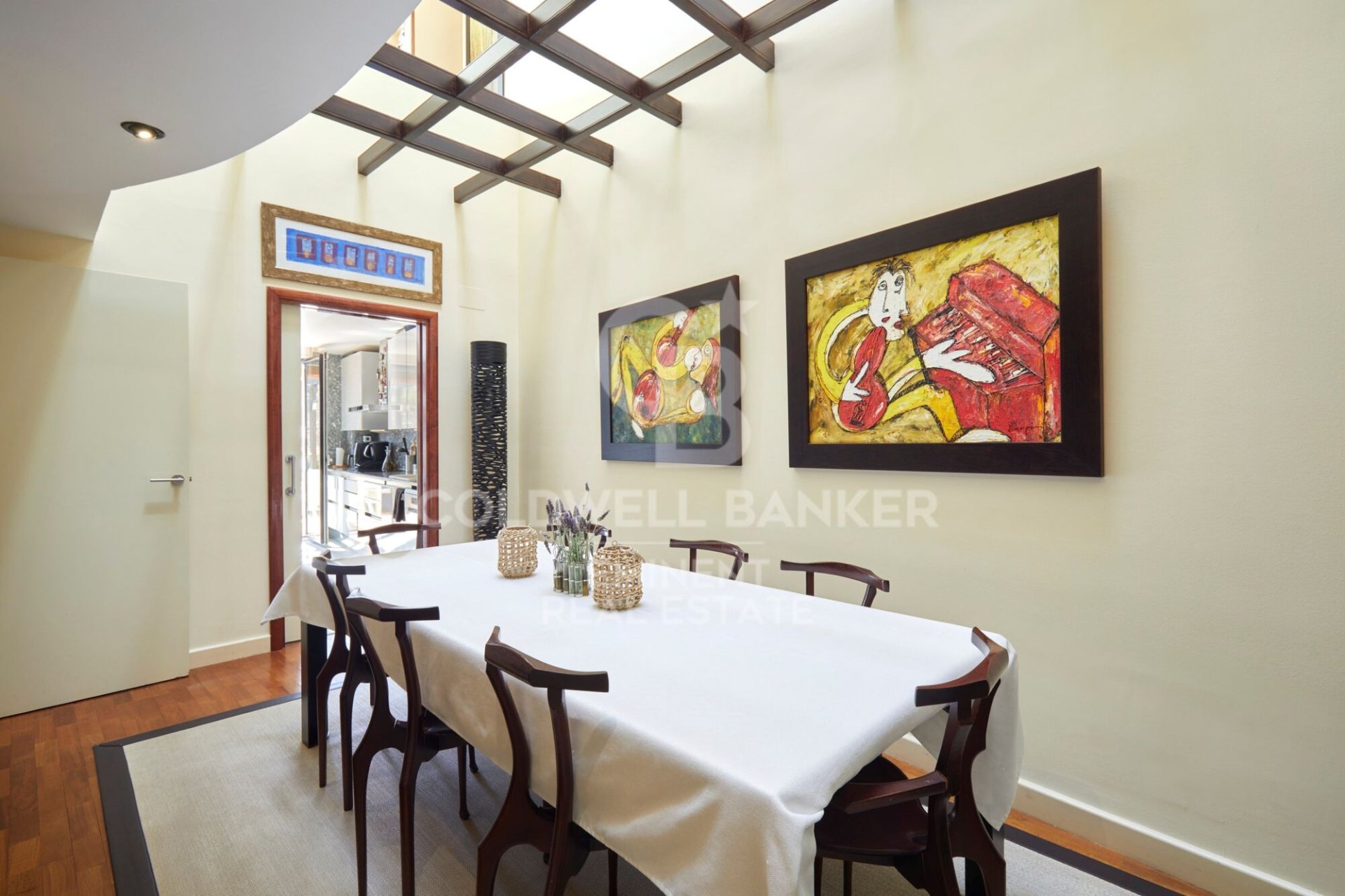 House in Barcelona, Spain 5 bedrooms, 251 sq.m. No. 179013