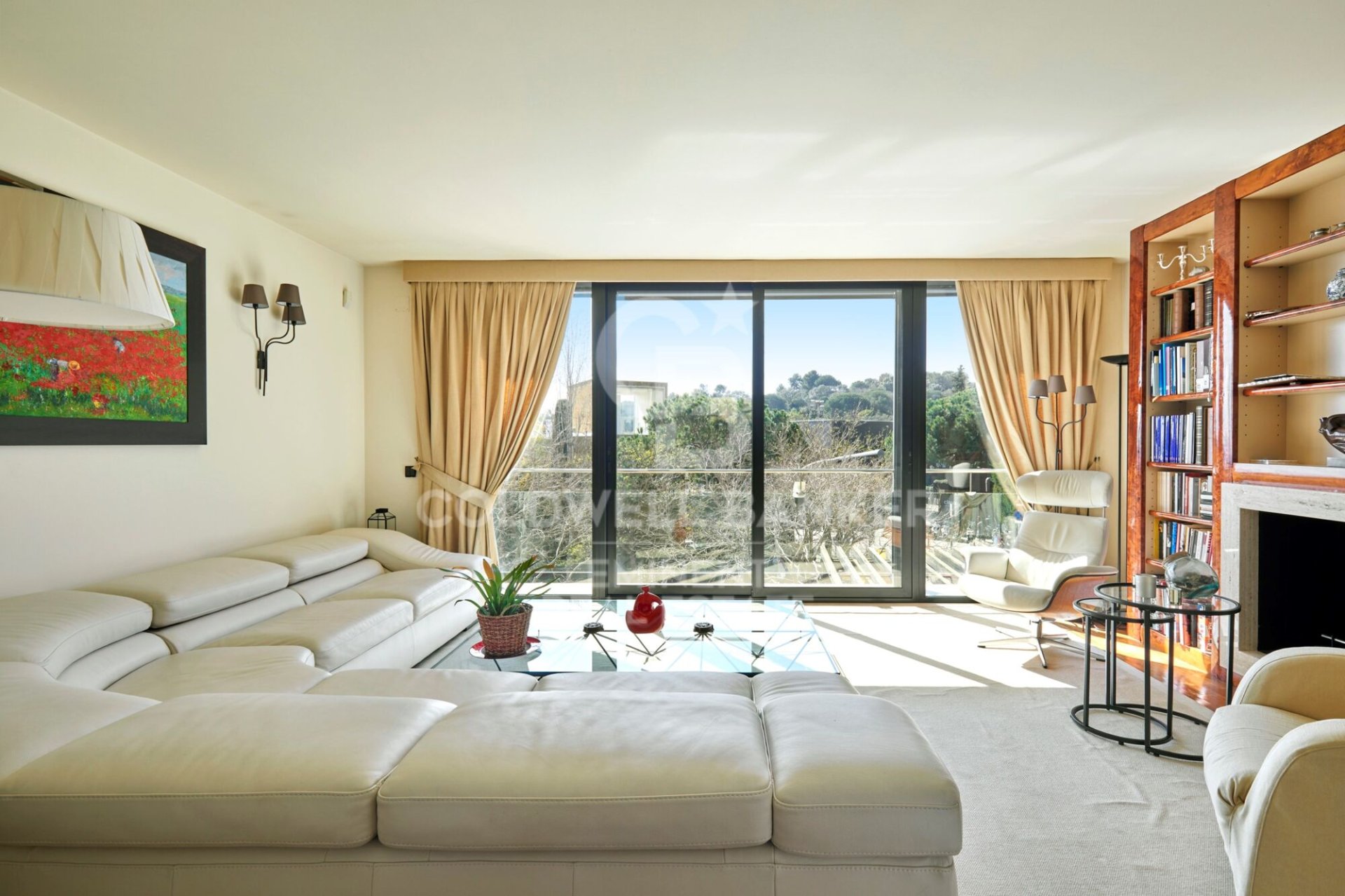 House in Barcelona, Spain 5 bedrooms, 251 sq.m. No. 179013