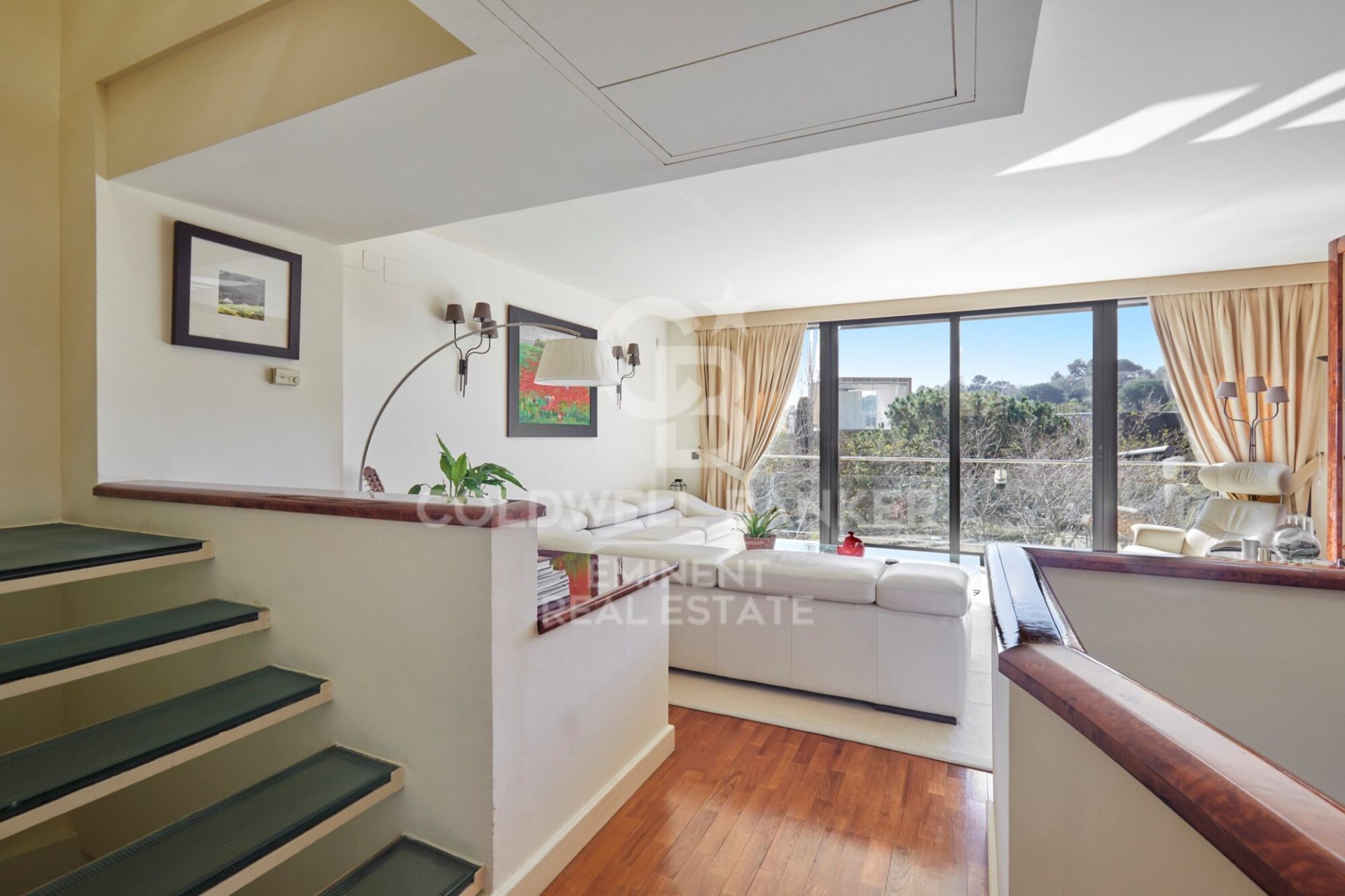 House in Barcelona, Spain 5 bedrooms, 251 sq.m. No. 179013