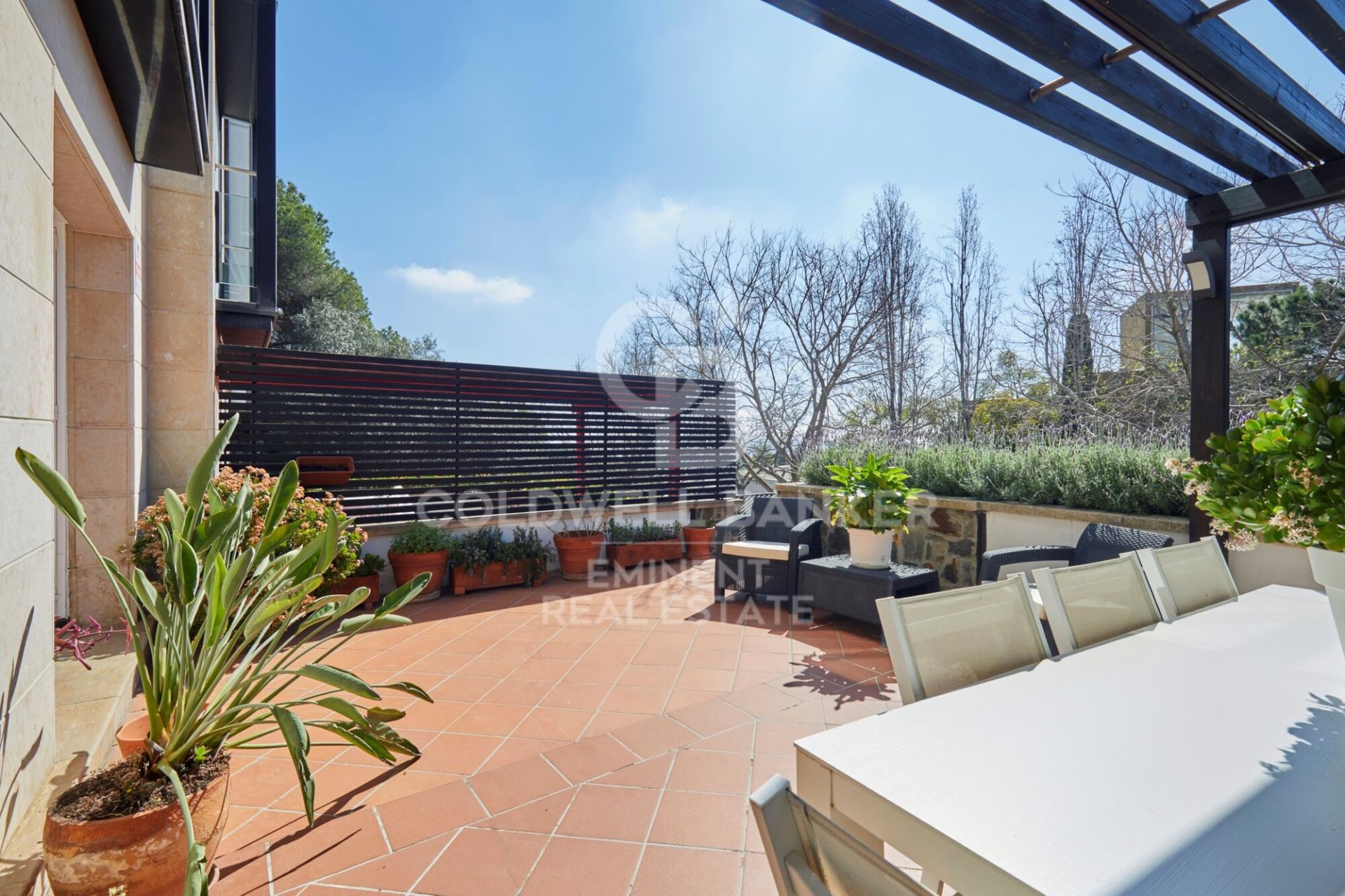 House in Barcelona, Spain 5 bedrooms, 251 sq.m. No. 179013
