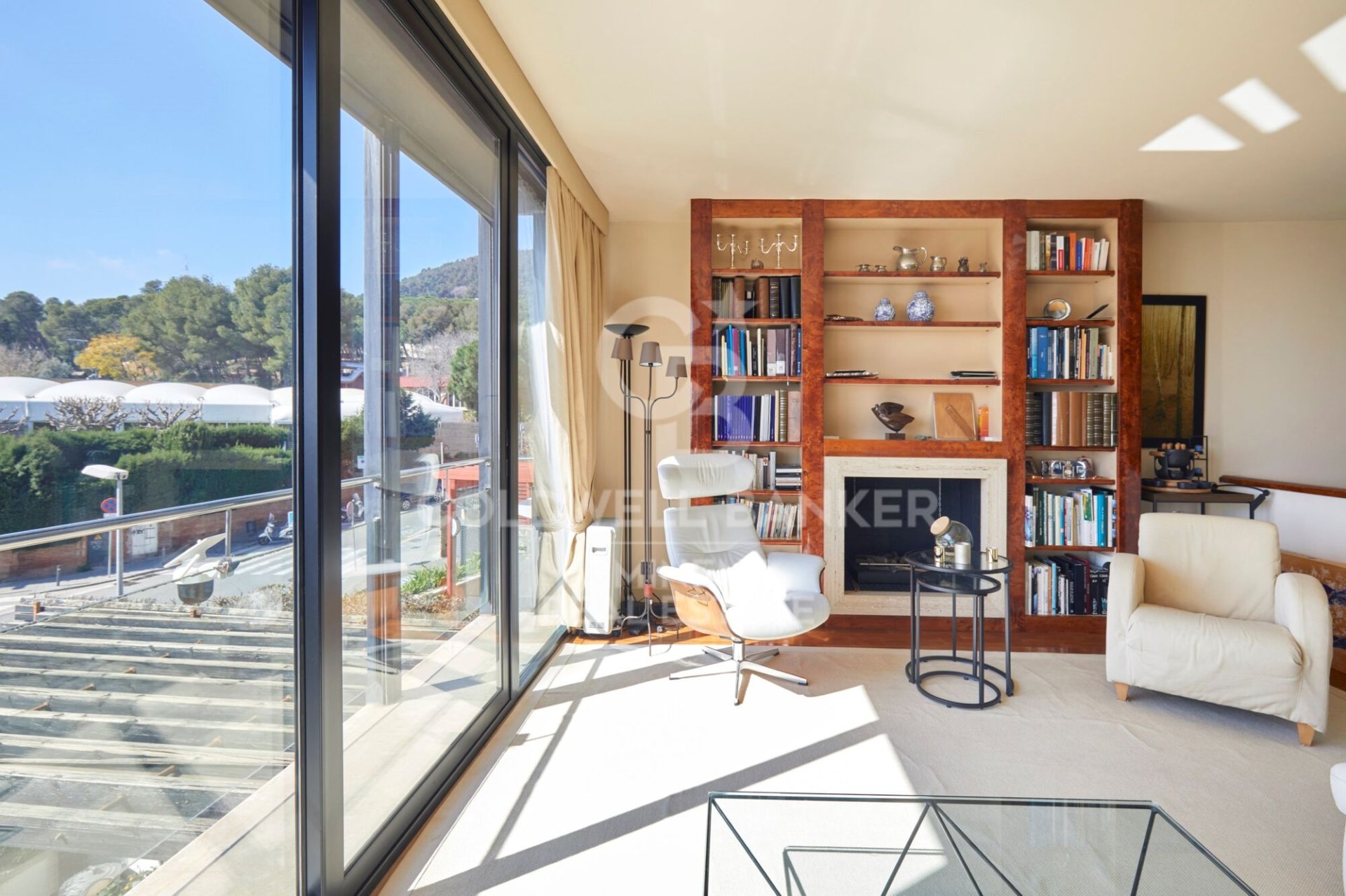 House in Barcelona, Spain 5 bedrooms, 251 sq.m. No. 179013