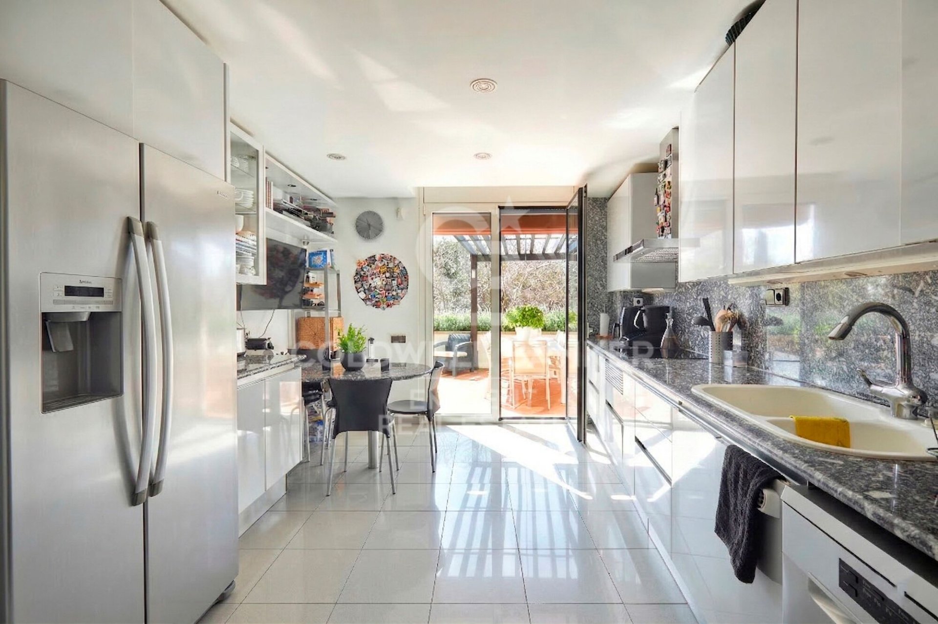 House in Barcelona, Spain 5 bedrooms, 251 sq.m. No. 179013