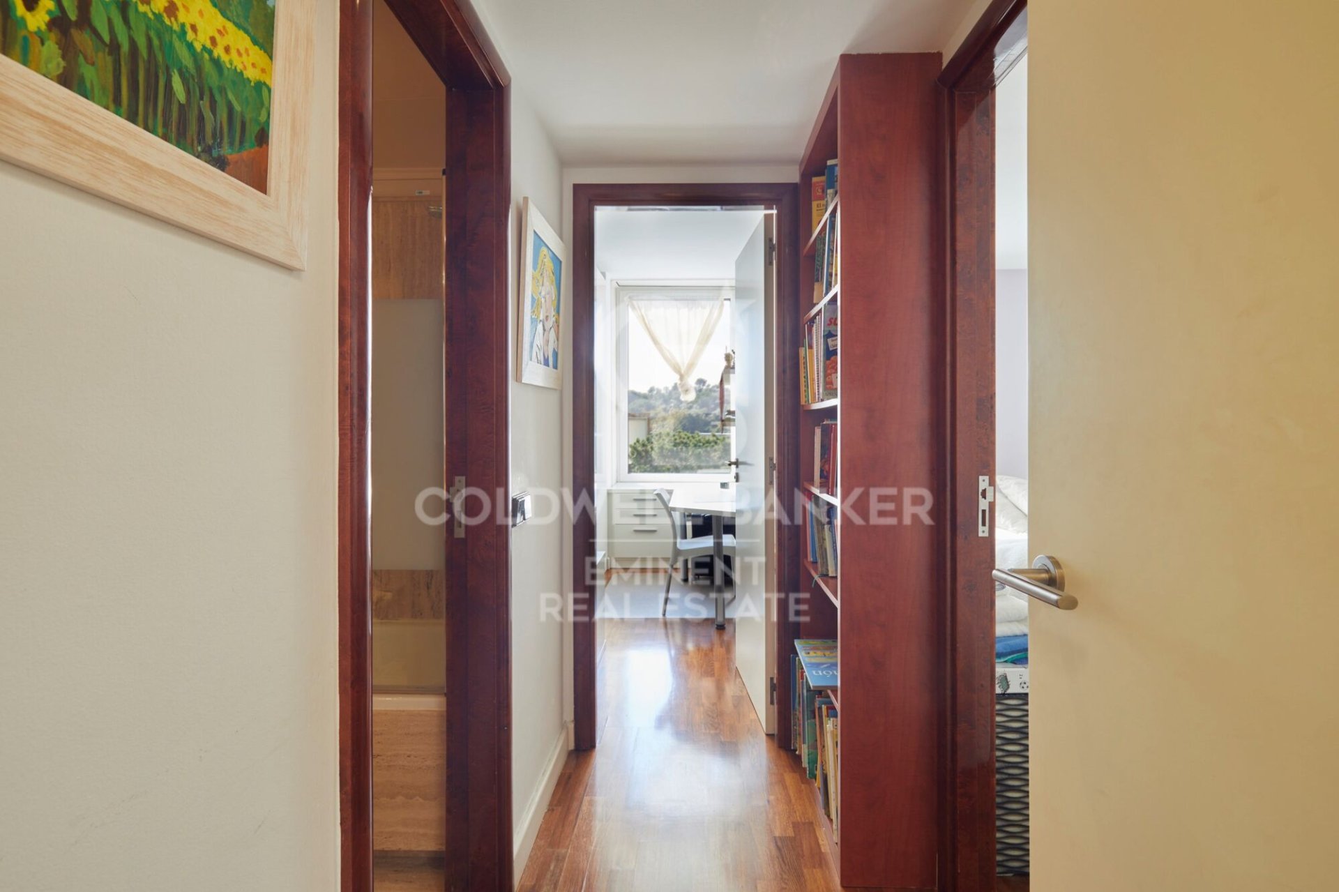 House in Barcelona, Spain 5 bedrooms, 251 sq.m. No. 179013