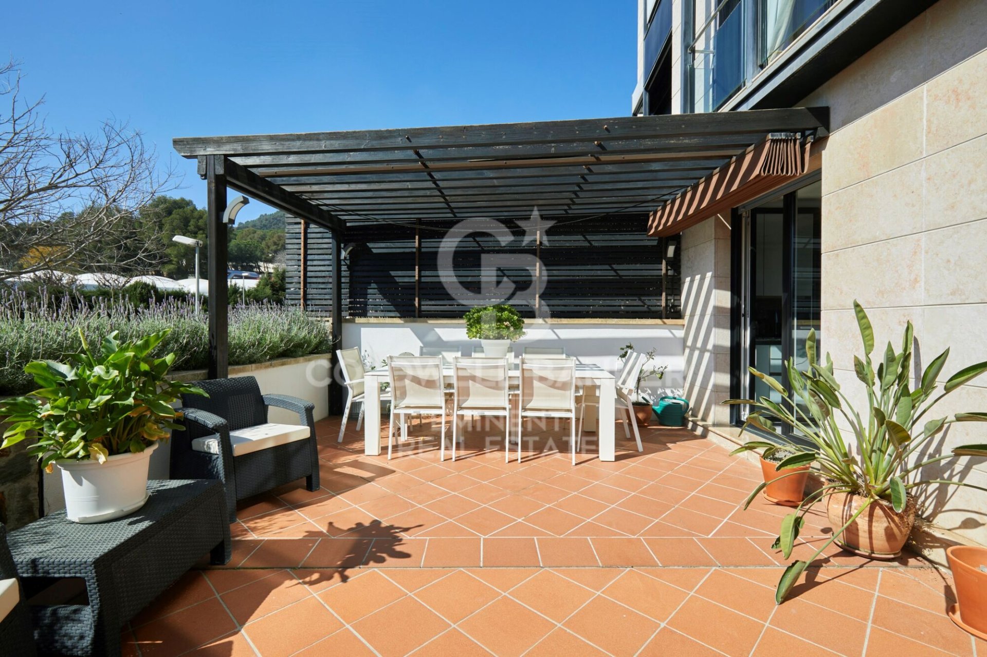 House in Barcelona, Spain 5 bedrooms, 251 sq.m. No. 179013