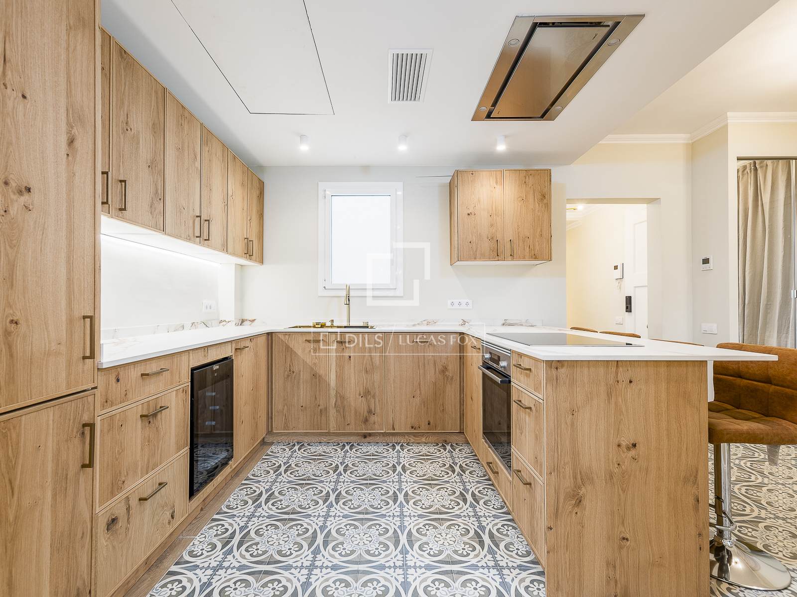 Dzīvoklis Barcelona, Spānijā 4 istabas, 162 m2 Nr. 150785