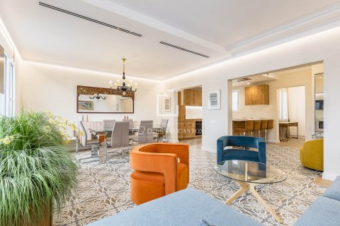 Apartament w Barcelona, Hiszpania 4 sypialnie, 162 mkw. nr 150785