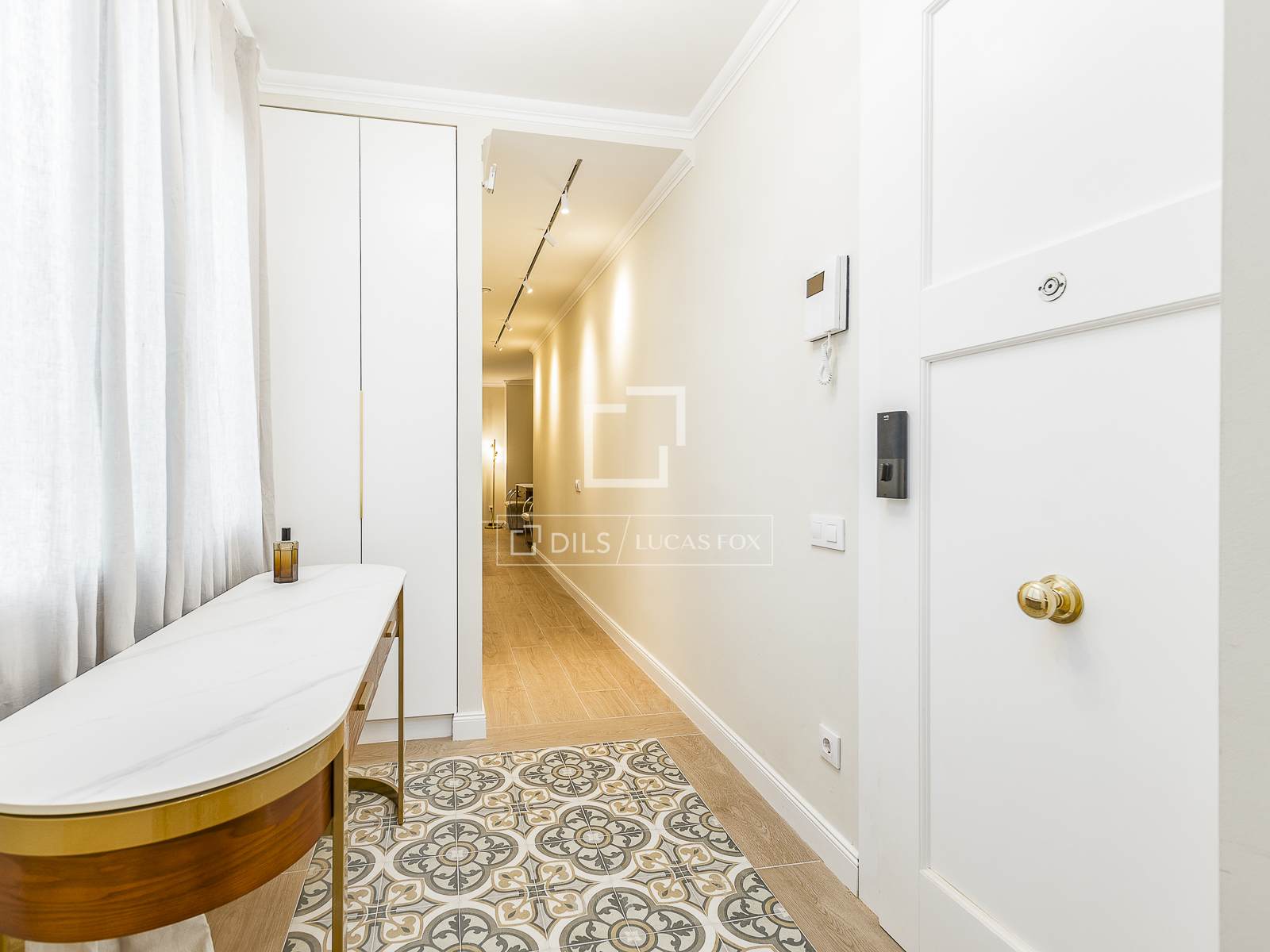 Dzīvoklis Barcelona, Spānijā 4 istabas, 162 m2 Nr. 150785