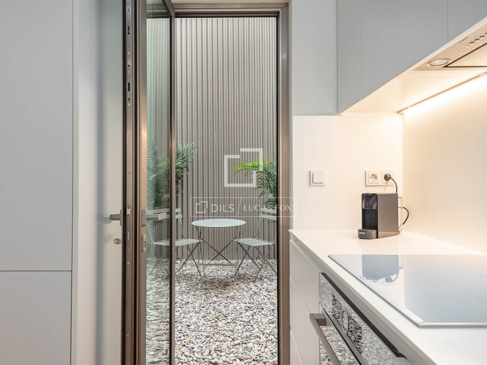 Apartamento en Barcelona, España 2 dormitorios, 65 m2 No. 150788