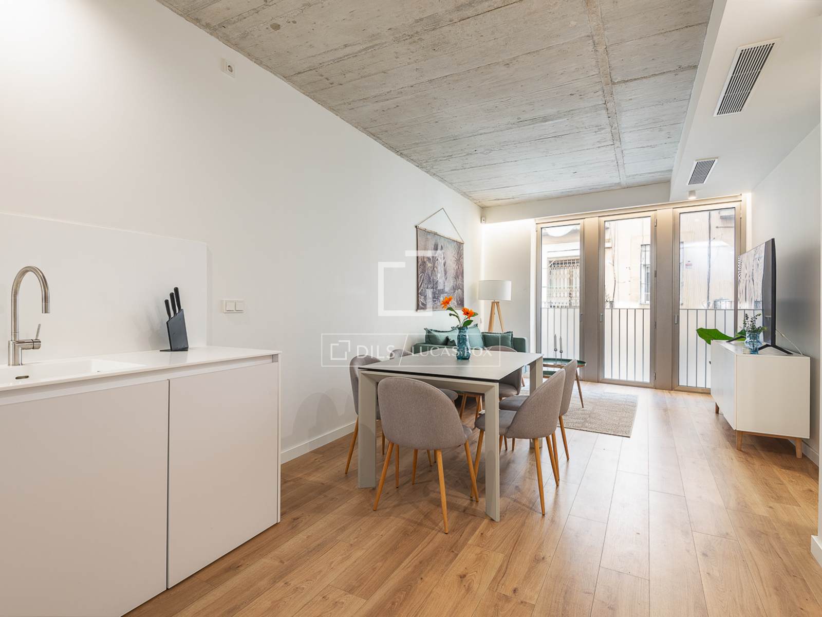Apartamento en Barcelona, España 2 dormitorios, 65 m2 No. 150788