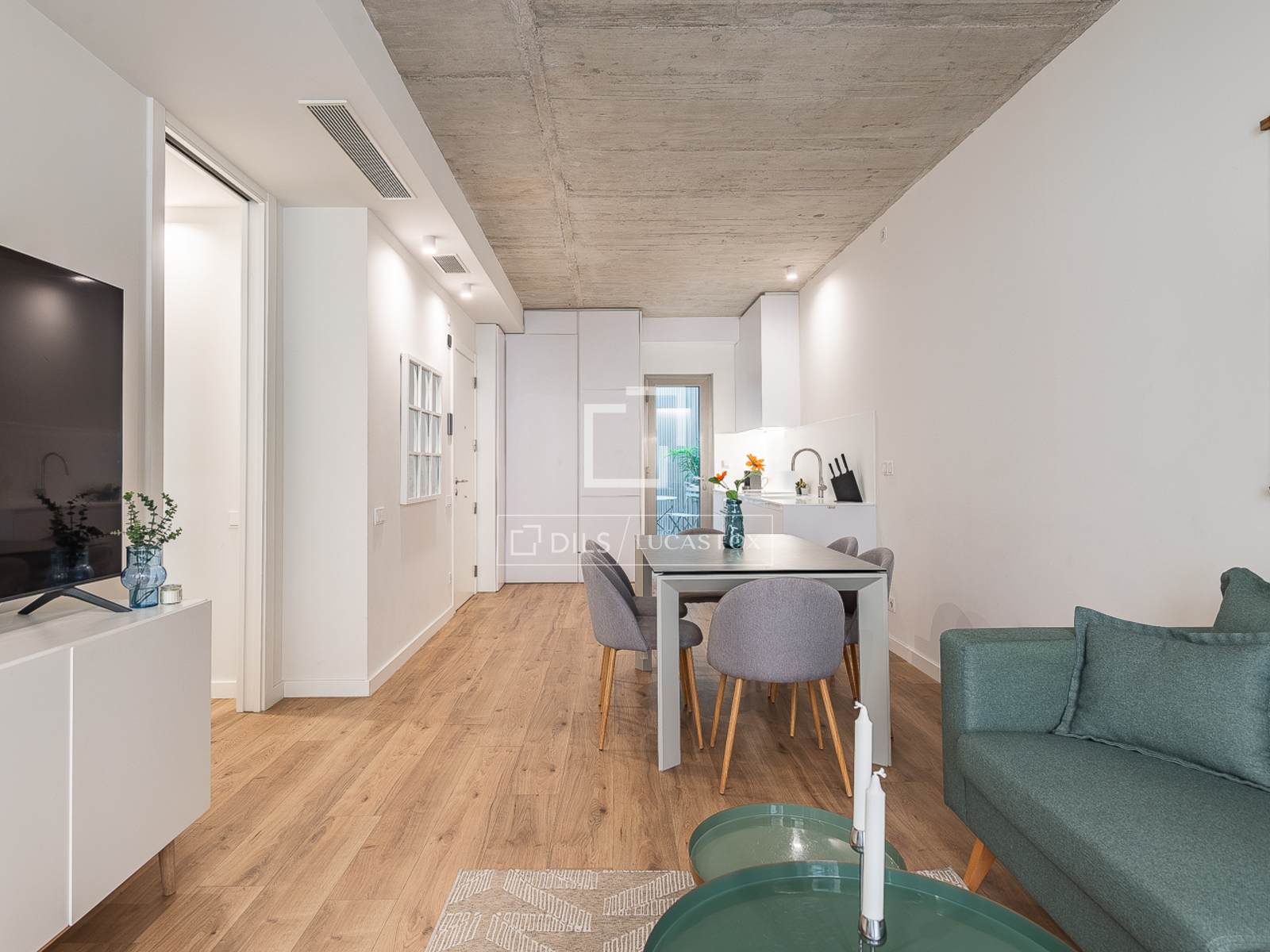 Apartamento en Barcelona, España 2 dormitorios, 65 m2 No. 150788