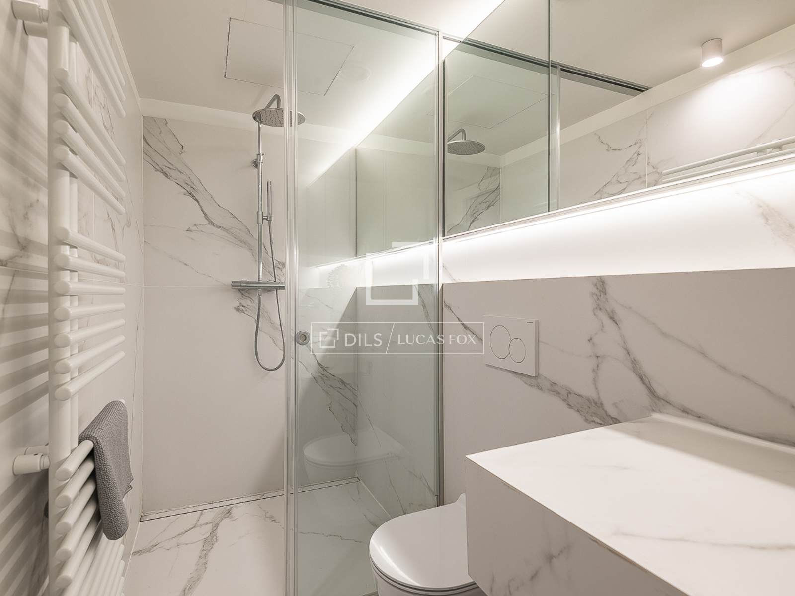 Apartamento en Barcelona, España 2 dormitorios, 65 m2 No. 150788