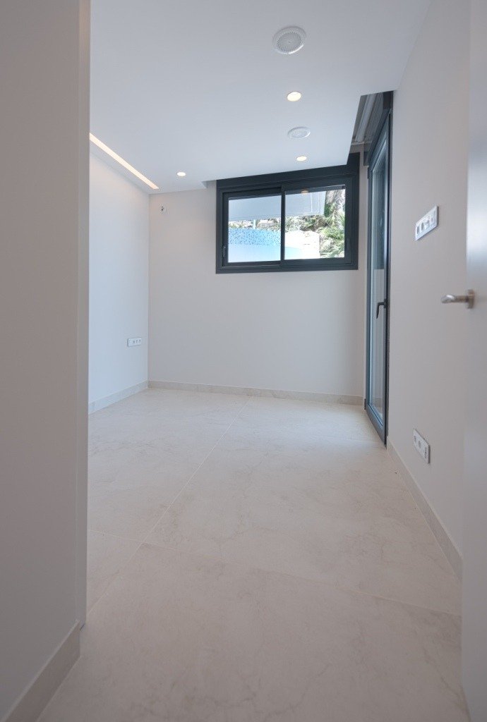 Apartament w Benidorm, Alicante, Hiszpania 4 sypialnie, 297 mkw. nr 165093
