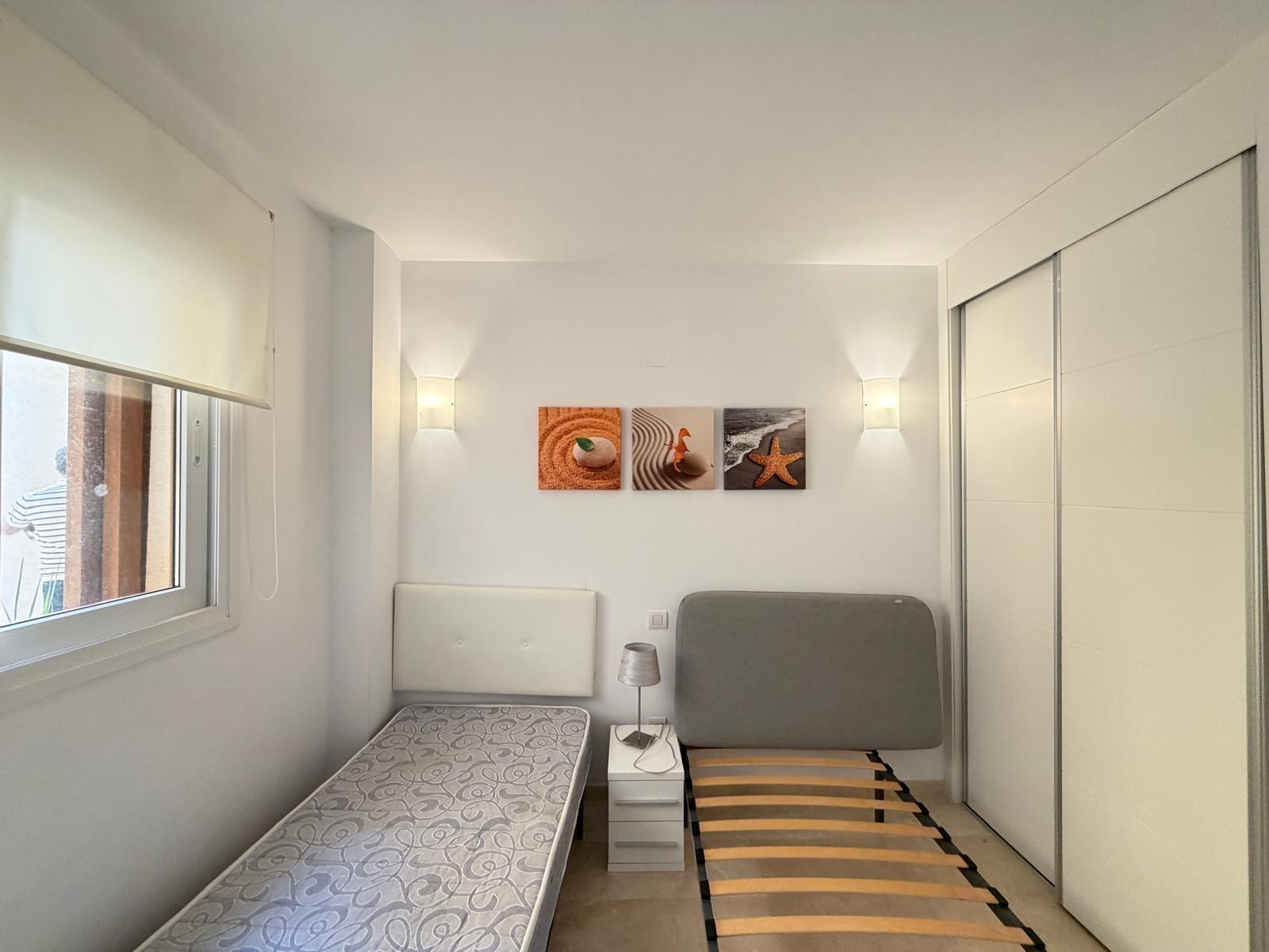 Apartamento en Punta Prima, Alicante, España 3 dormitorios, 102 m2 No. 166105