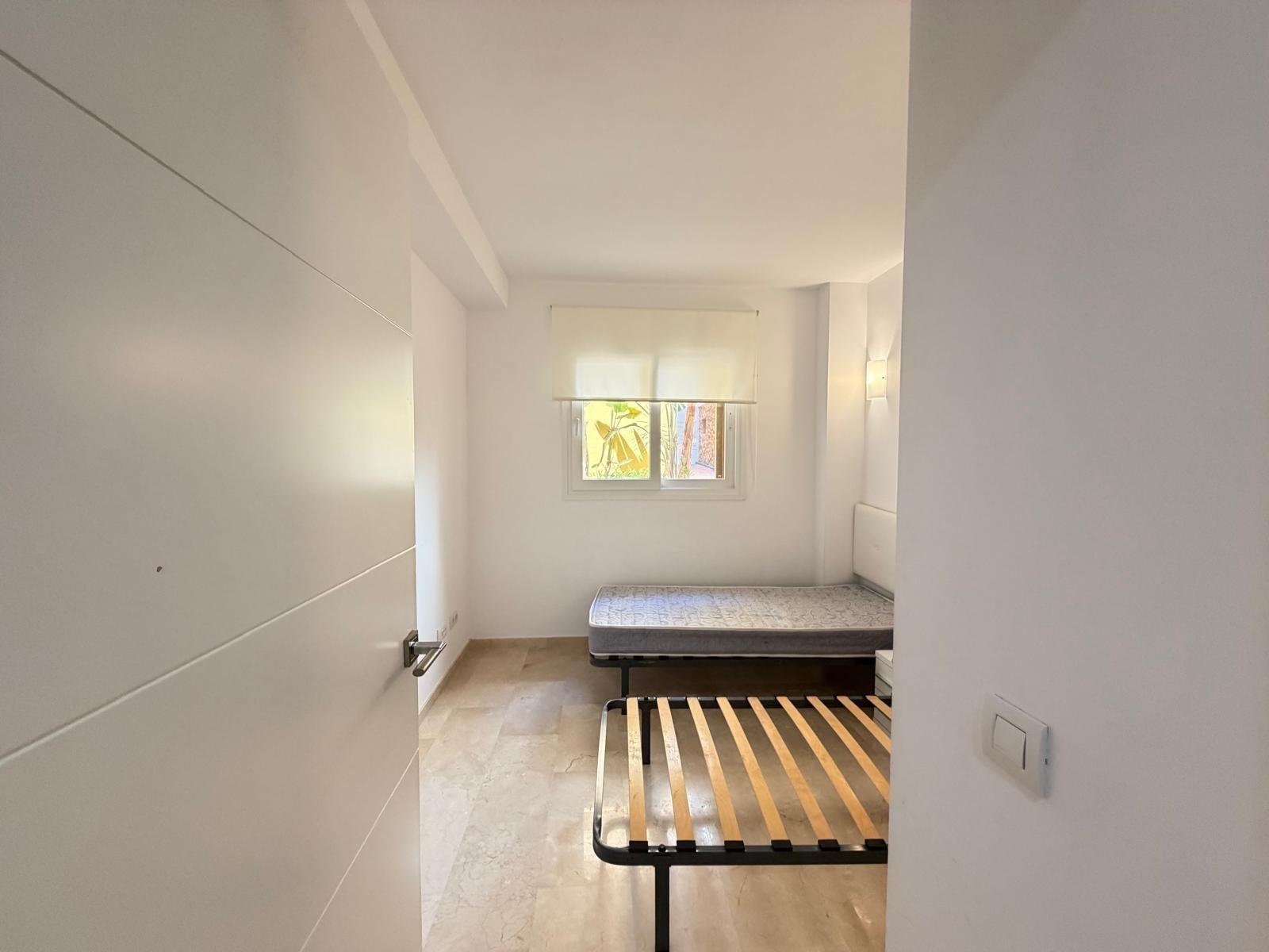 Apartamento en Punta Prima, Alicante, España 3 dormitorios, 102 m2 No. 166105