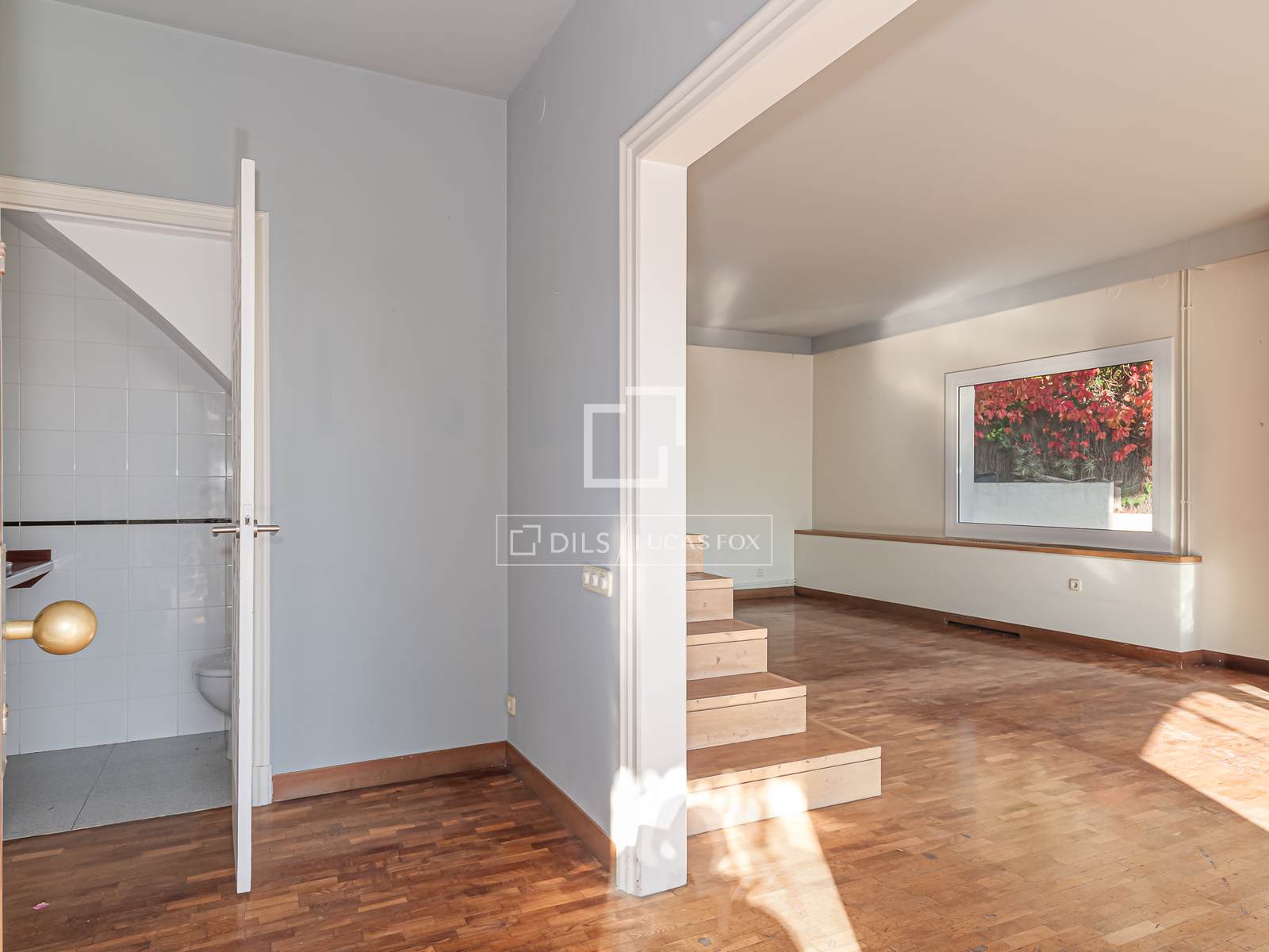 Villa à Sant Just Desvern, Barcelona, Espagne 5 chambres, 411 m2 No. 192854
