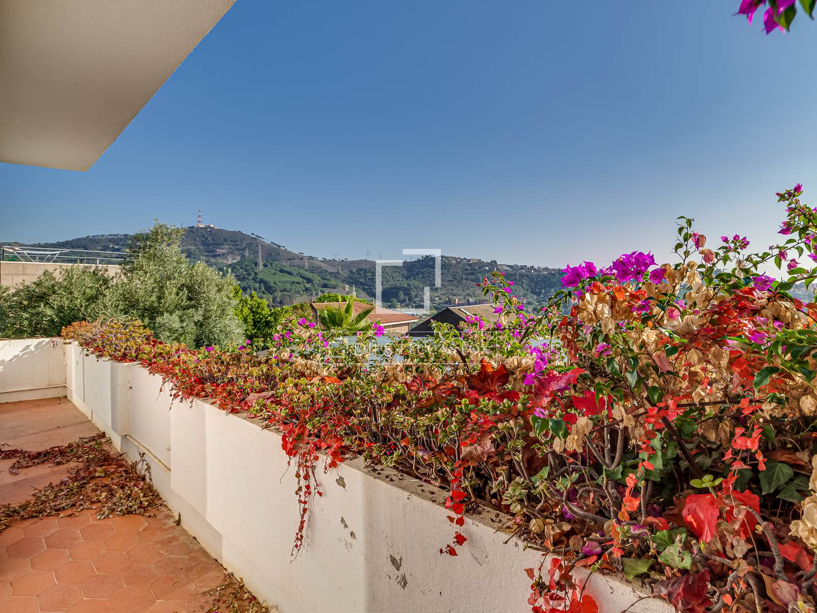 Villa à Sant Just Desvern, Barcelona, Espagne 5 chambres, 411 m2 No. 192854