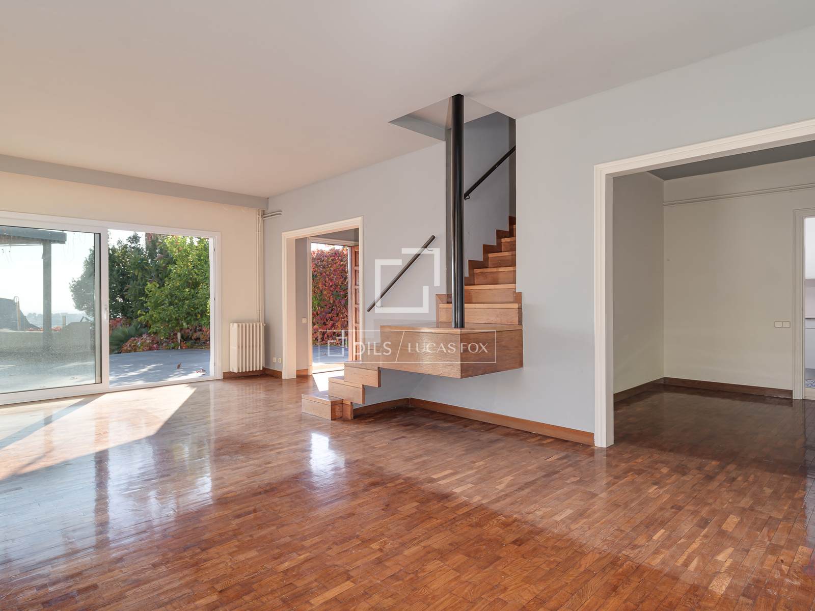 Villa à Sant Just Desvern, Barcelona, Espagne 5 chambres, 411 m2 No. 192854
