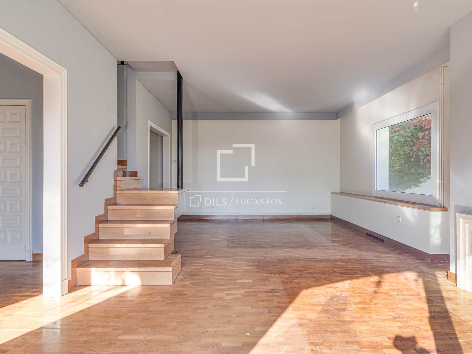 Villa à Sant Just Desvern, Barcelona, Espagne 5 chambres, 411 m2 No. 192854