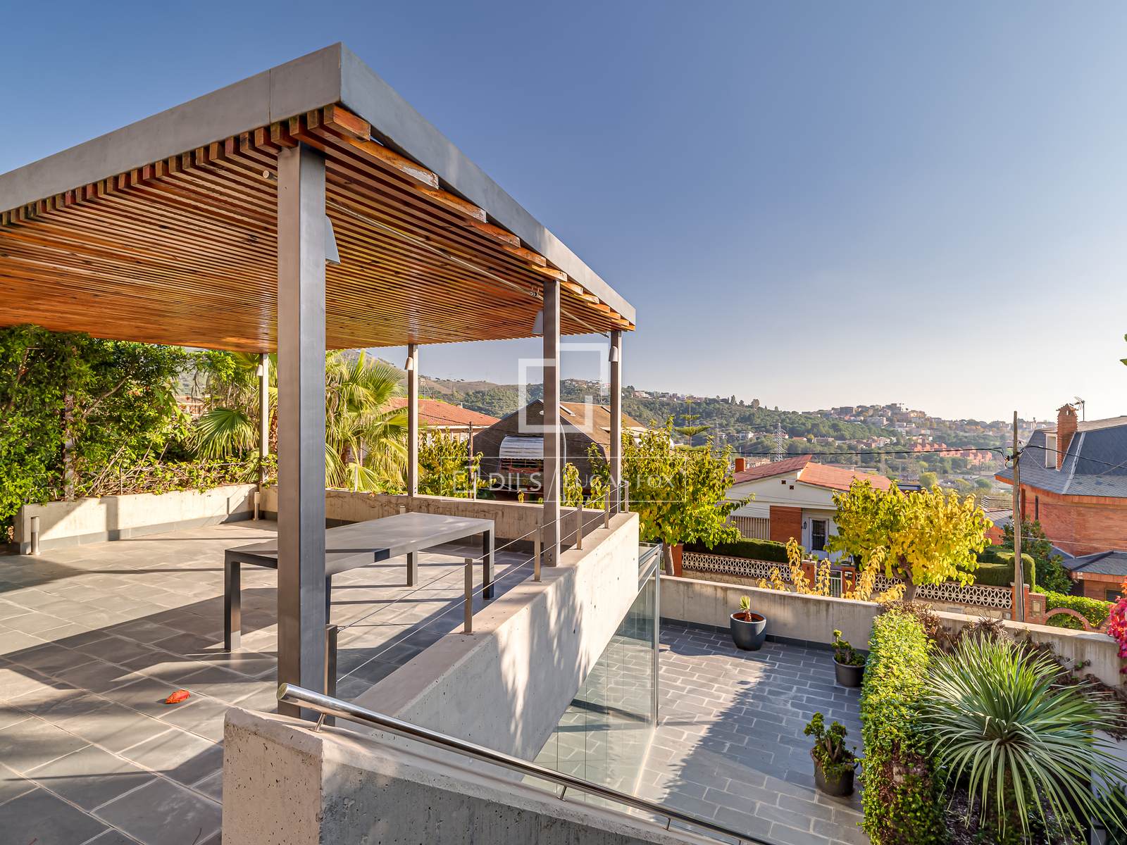 Villa à Sant Just Desvern, Barcelona, Espagne 5 chambres, 411 m2 No. 192854