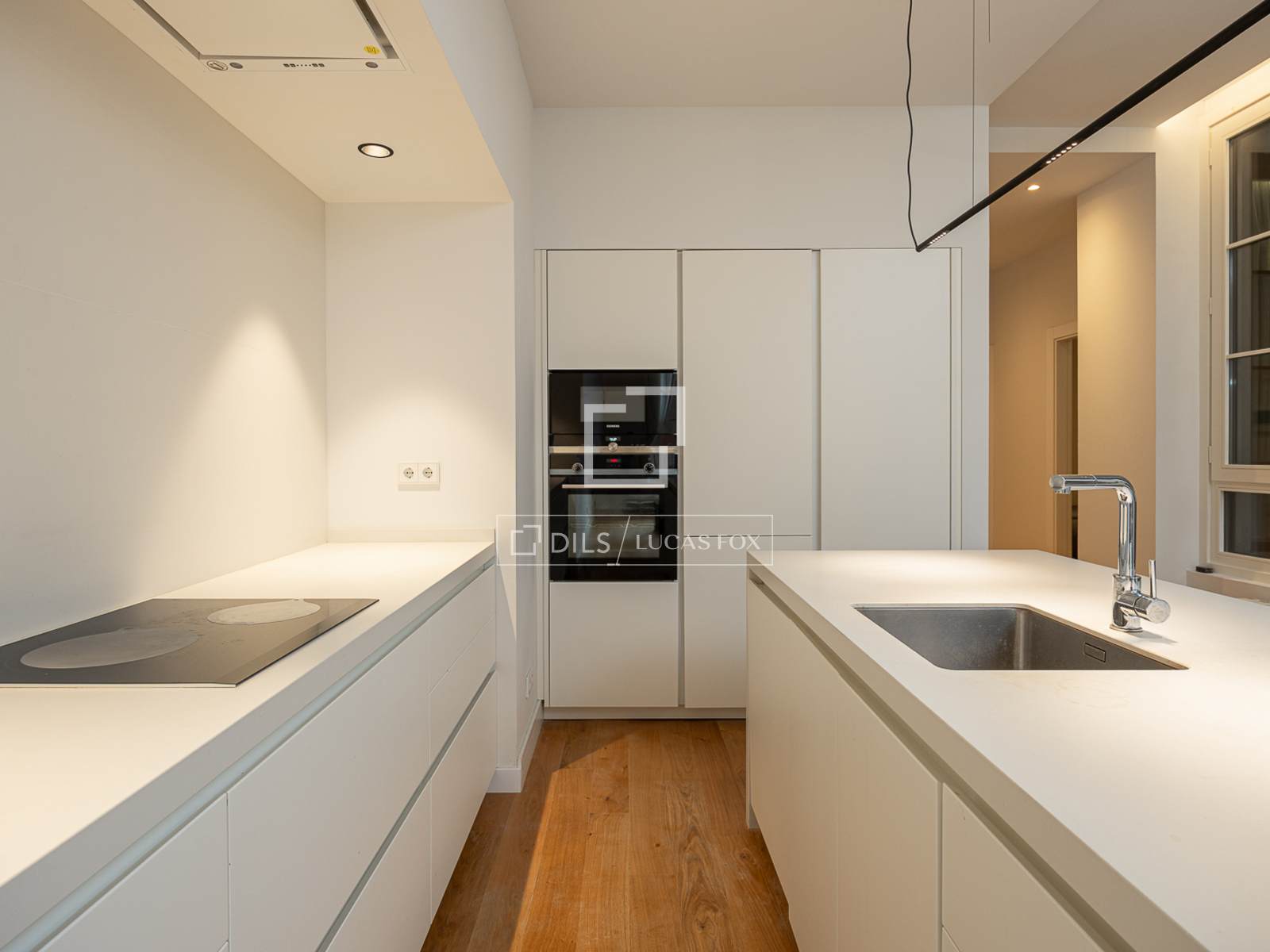 Apartment in Barcelona, Spain 2 bedrooms, 114 sq.m. No. 192858