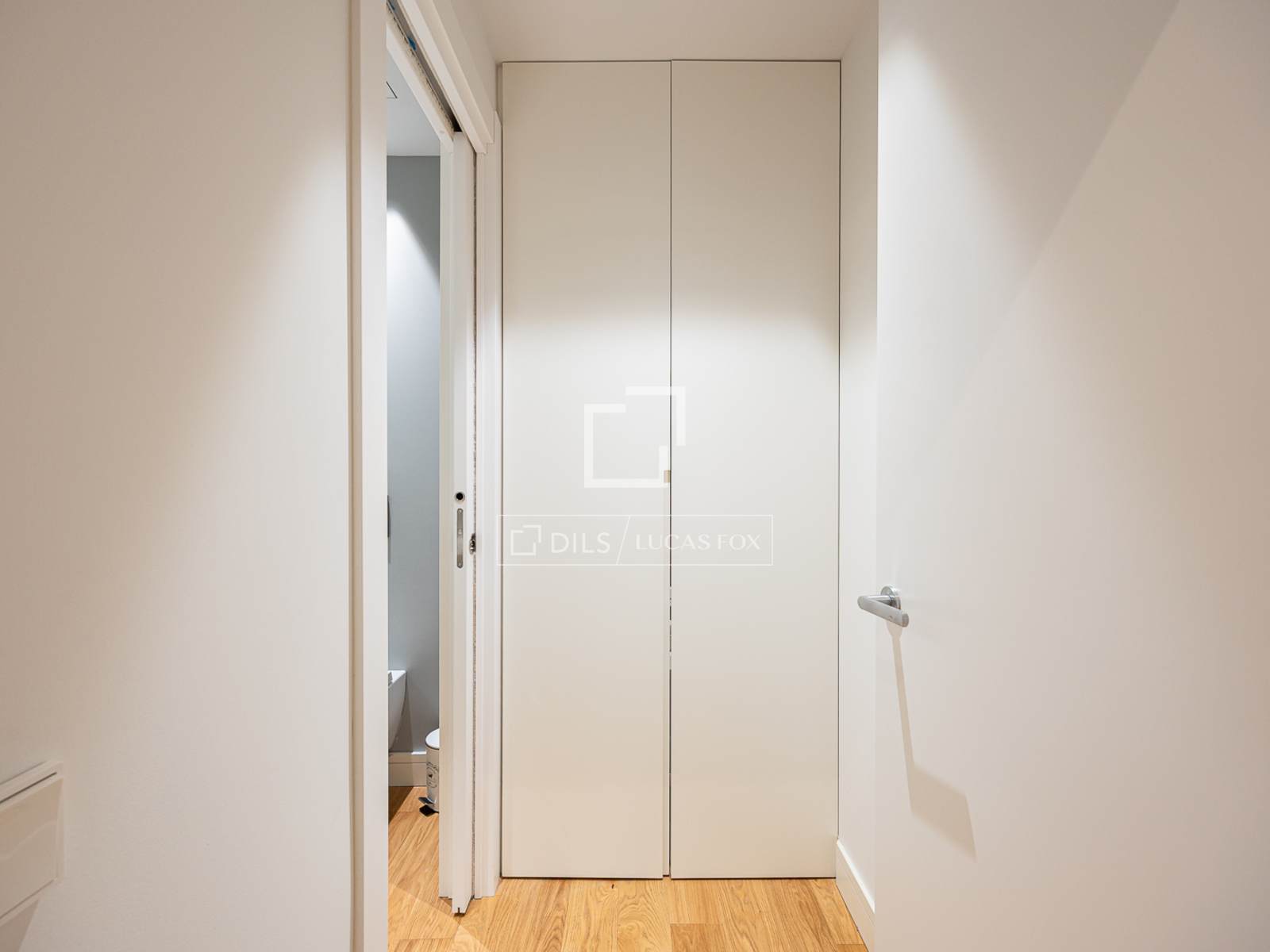 Apartment in Barcelona, Spain 2 bedrooms, 114 sq.m. No. 192858