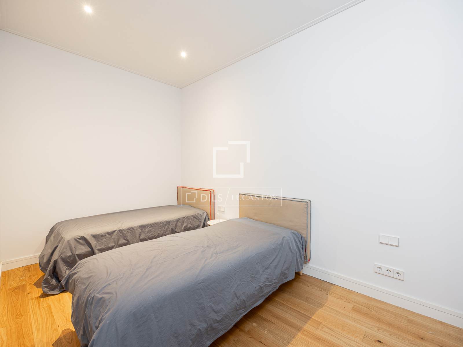Apartment in Barcelona, Spain 2 bedrooms, 114 sq.m. No. 192858