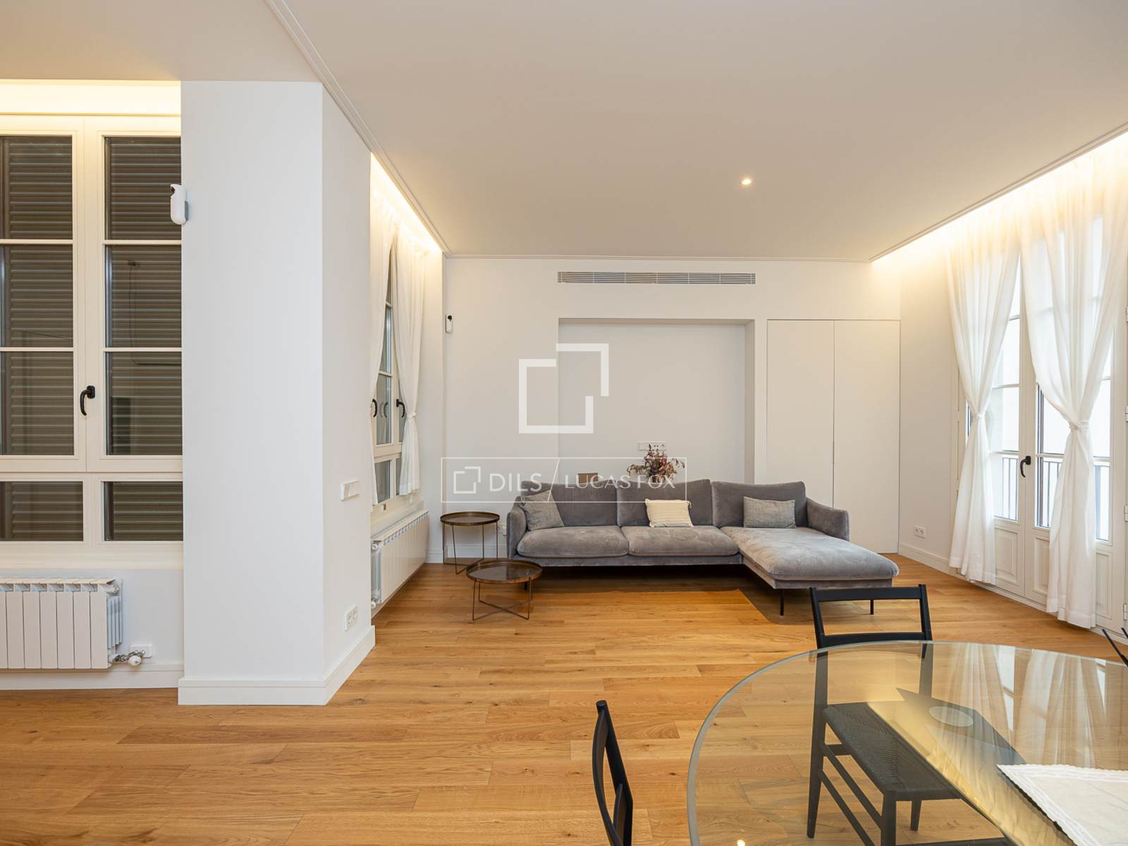 Apartment in Barcelona, Spain 2 bedrooms, 114 sq.m. No. 192858