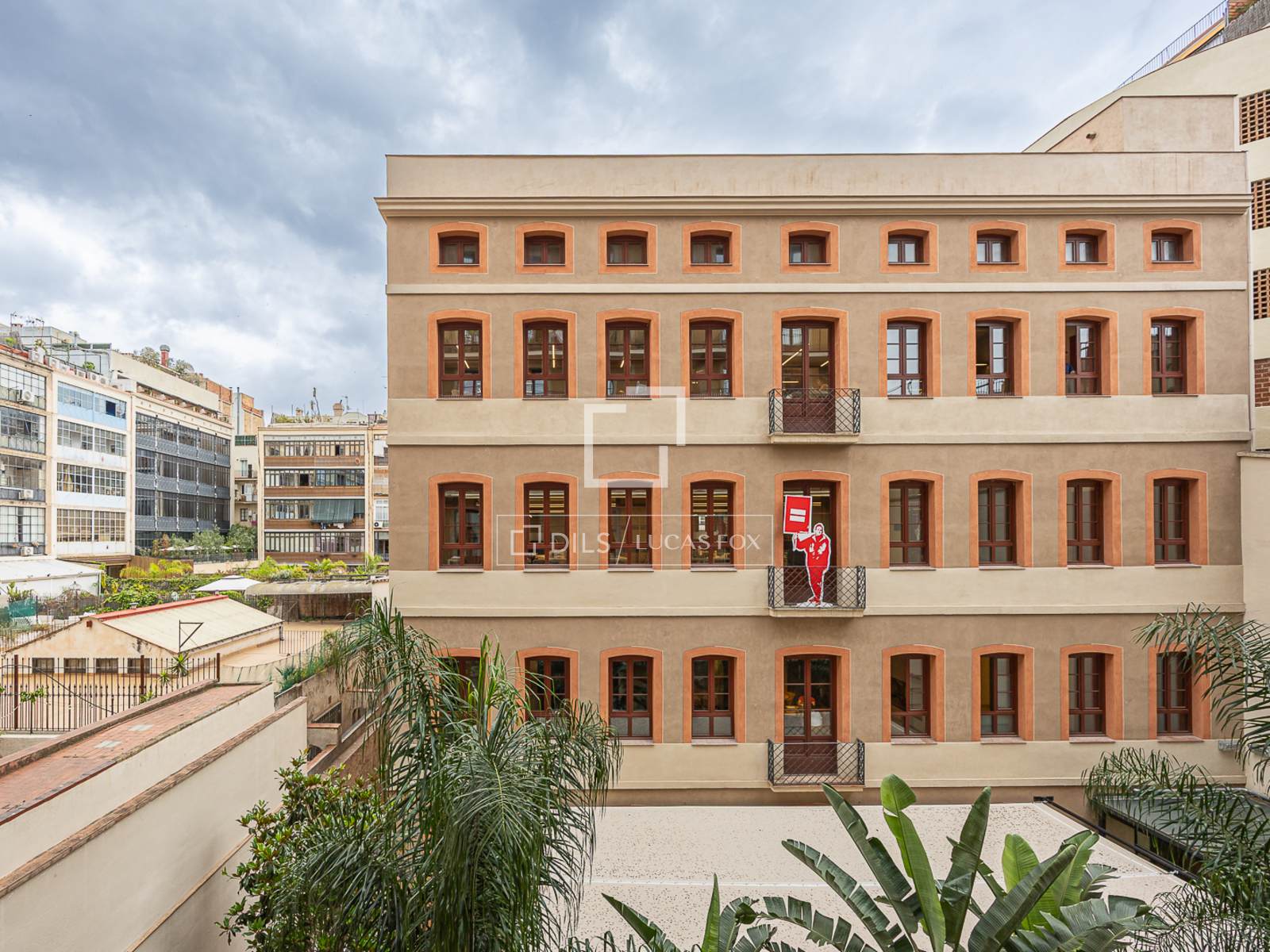 Apartment in Barcelona, Spain 2 bedrooms, 114 sq.m. No. 192858
