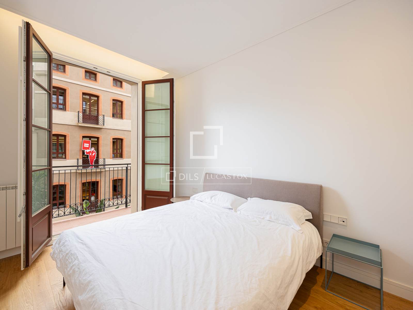 Apartment in Barcelona, Spain 2 bedrooms, 114 sq.m. No. 192858