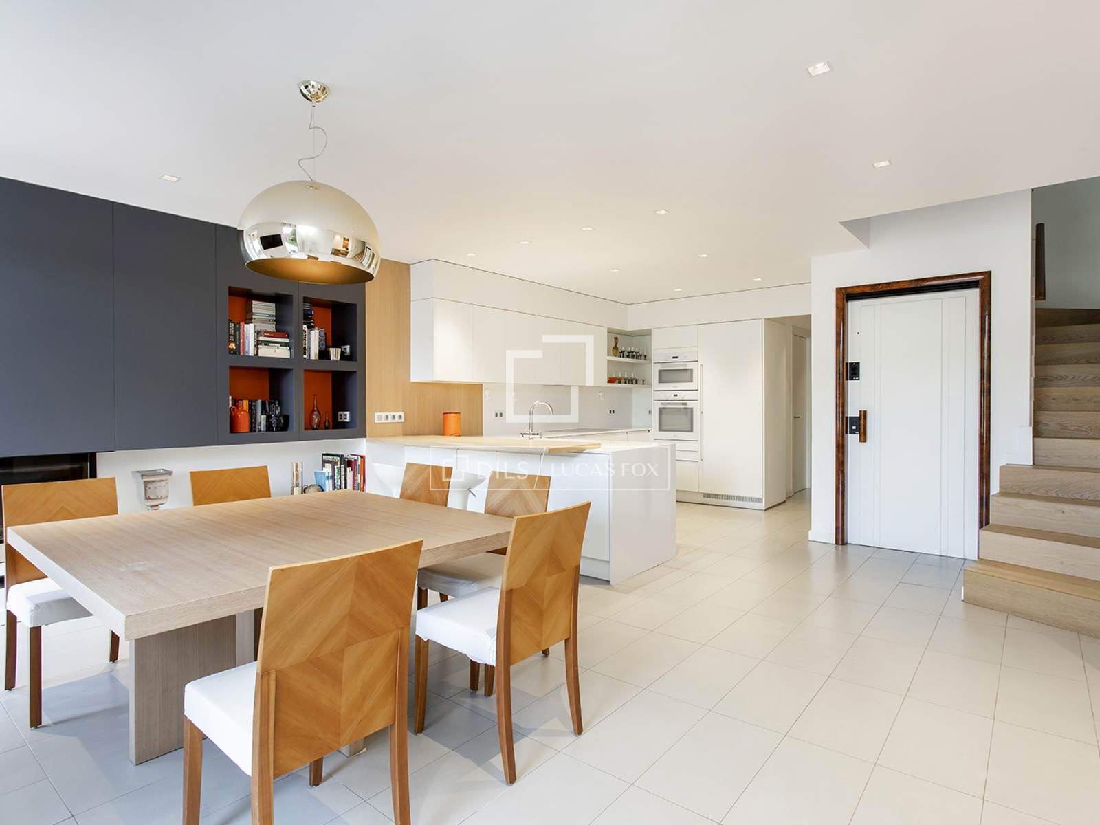 Villa Barcelona, Spānijā 5 istabas, 365 m2 Nr. 192856