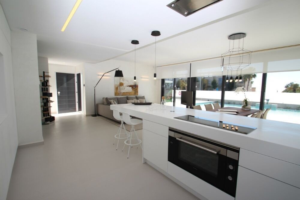 Villa in Alicante, Spain 4 bedrooms, 196 sq.m. No. 111474