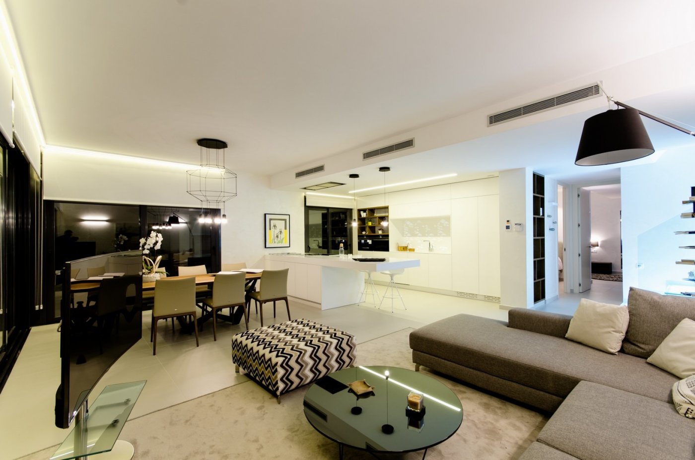 Villa in Alicante, Spain 4 bedrooms, 196 sq.m. No. 111474